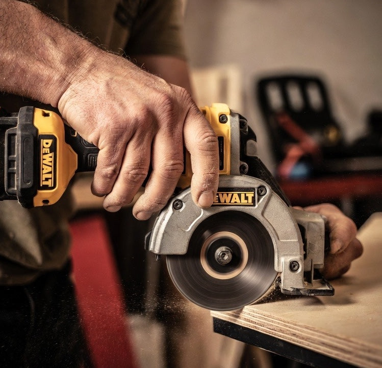 Power Tools & Hand Tools