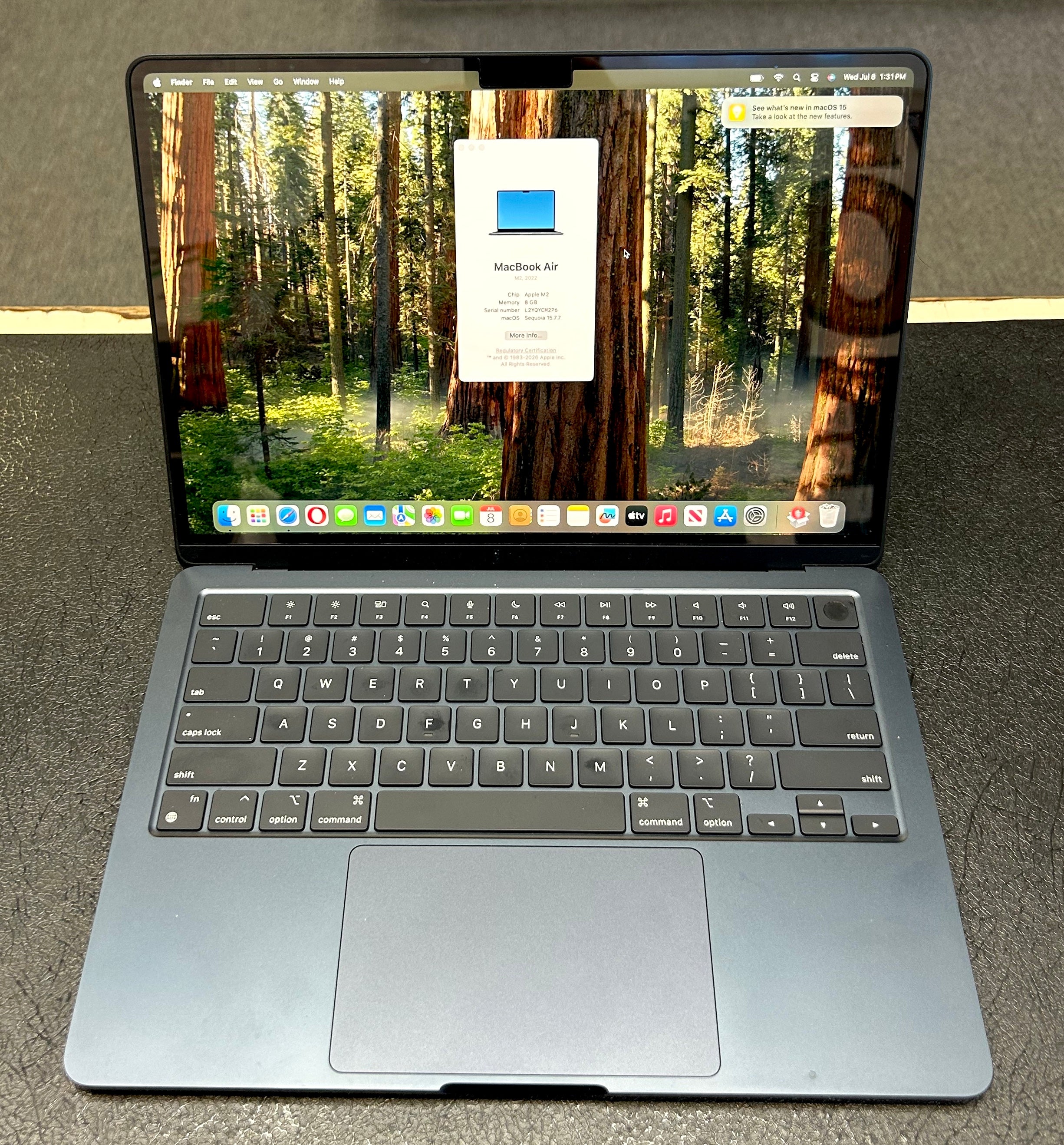 Apple MacBook Air M2 2022 13.6” 8GB RAM 256GB SSD - Cycle Count 8