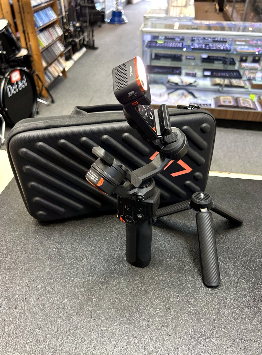 Hohem iSteady M7 AI Smartphone Gimbal Stabilizer AI Tracker Touchscreen Case