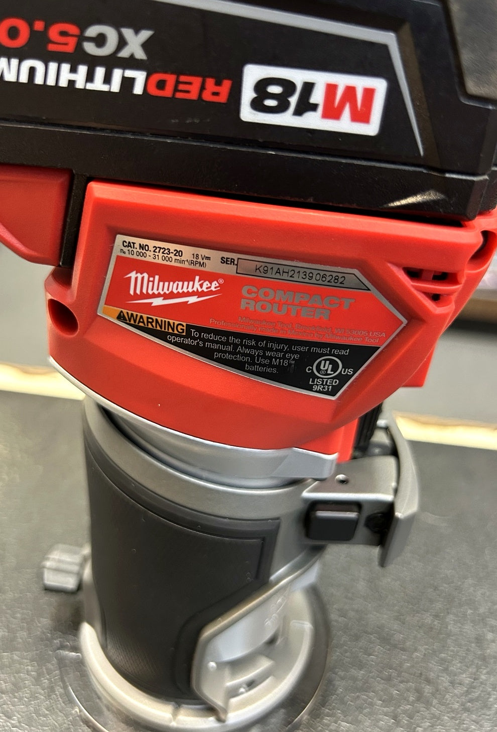 Milwaukee M18 FUEL 2723-20 Compact Router 18V Brushless w/ 6.0Ah Battery Charger