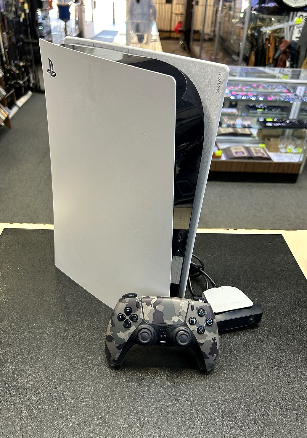 Sony PlayStation 5 PS5 Digital Edition Camo DualSense Controller HD Camera