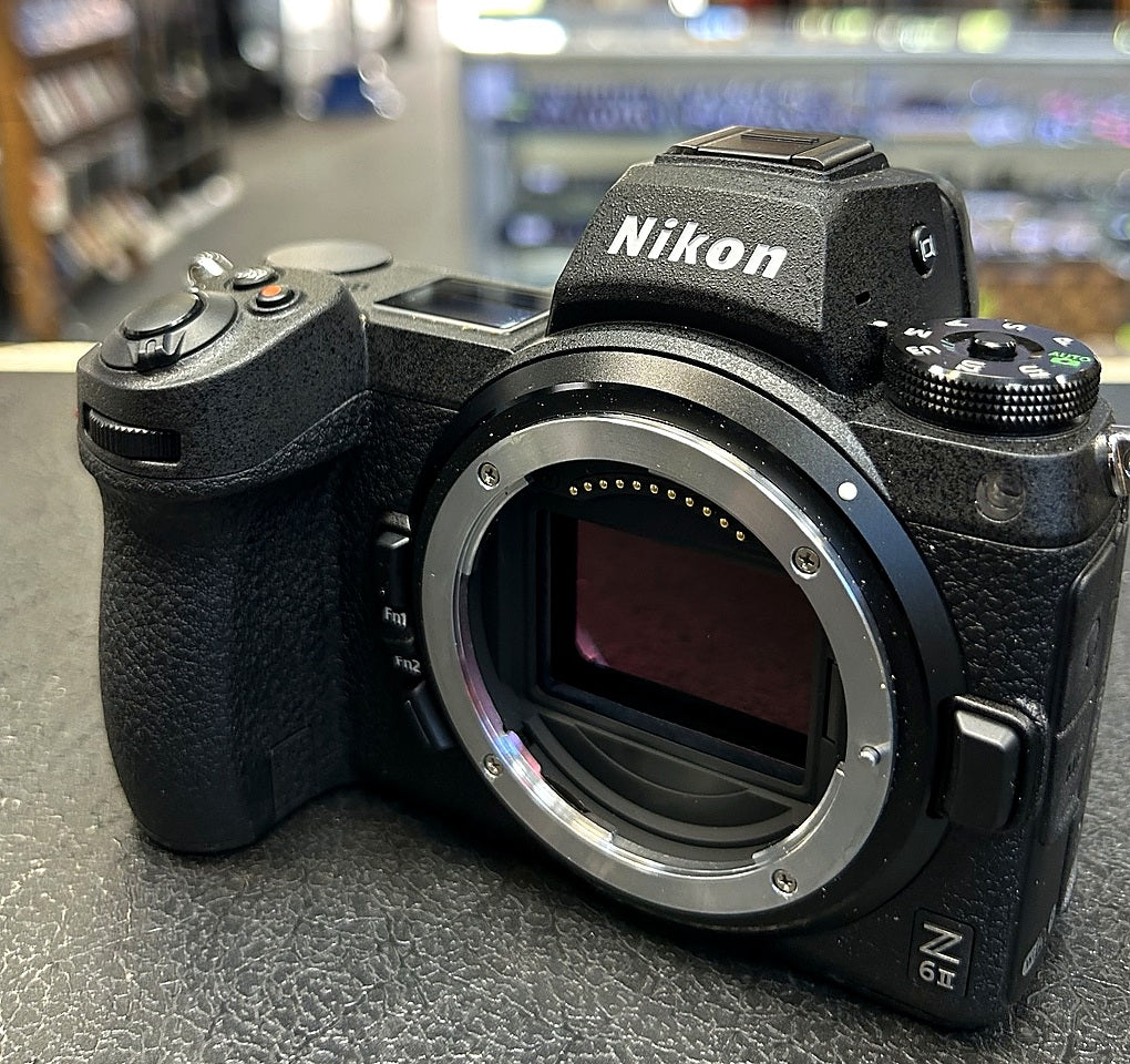 Nikon Z6 II Full Frame Mirrorless Camera + Tamron 28-75mm f/2.8 G2 Lens Kit 545 Shutter Count