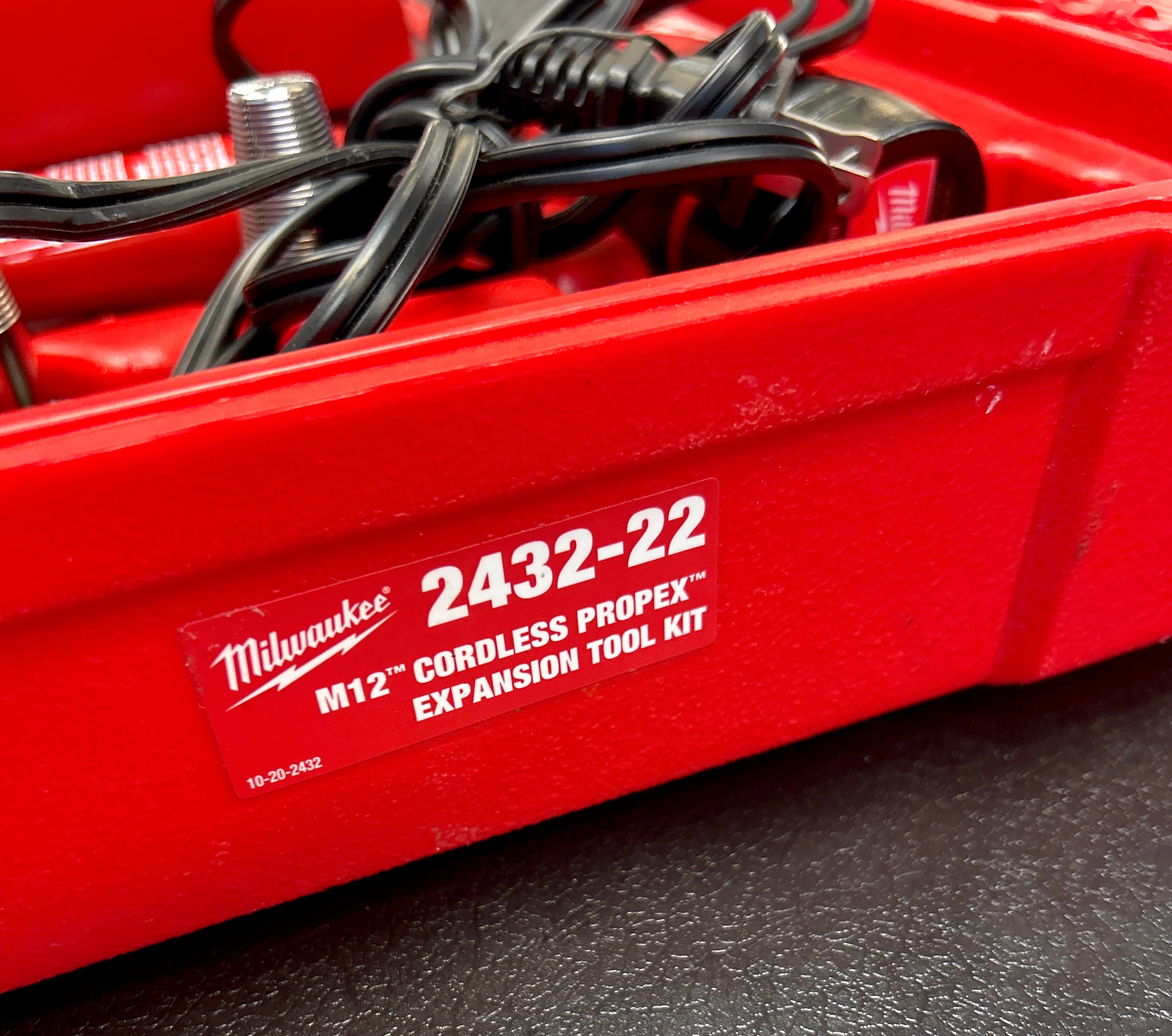 Milwaukee 2432-22 M12 ProPEX Expansion Tool Kit 1/2” 3/4” 1” Heads COMPLETE SET