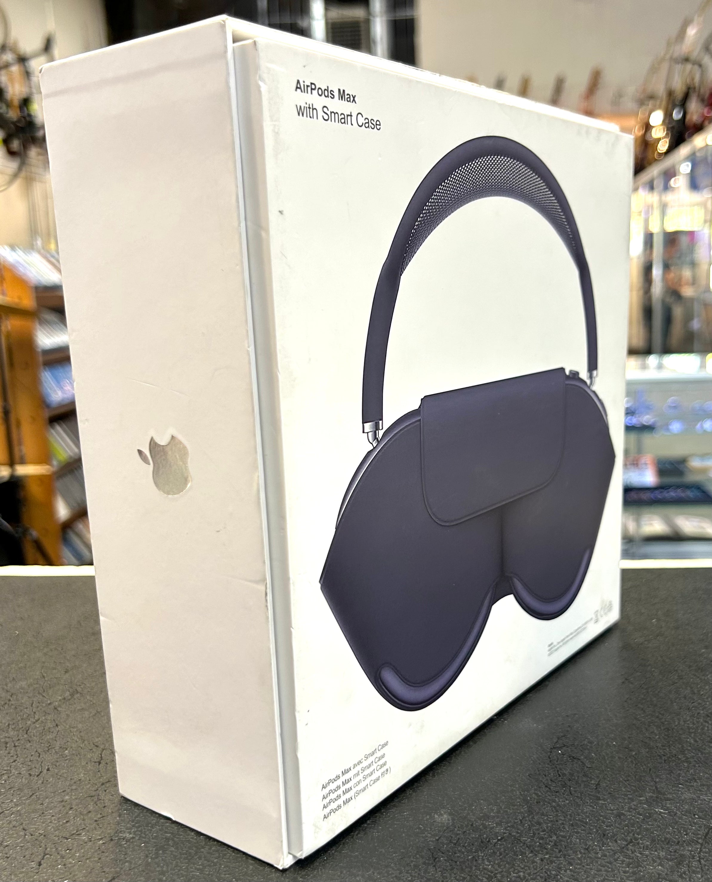 Apple AirPods Max Space Gray Wireless Noise Cancelling Headphones w/  Smart Case