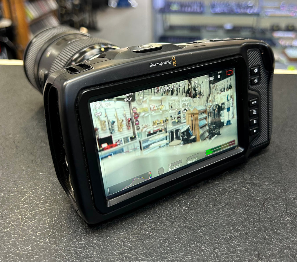 Blackmagic Pocket Cinema Camera 4K BMPCC4K + Sigma 18-35mm f/1.8 Art Nikon F + Metabones NF-BMCC