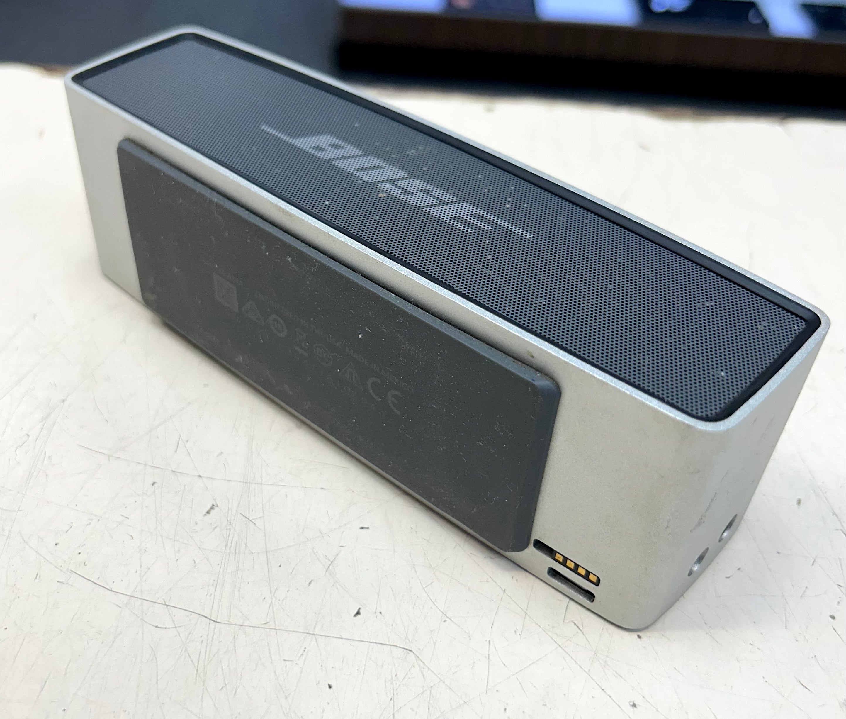 Bose SoundLink Mini Bluetooth Speaker – Portable Wireless Audio – Pre-Owned