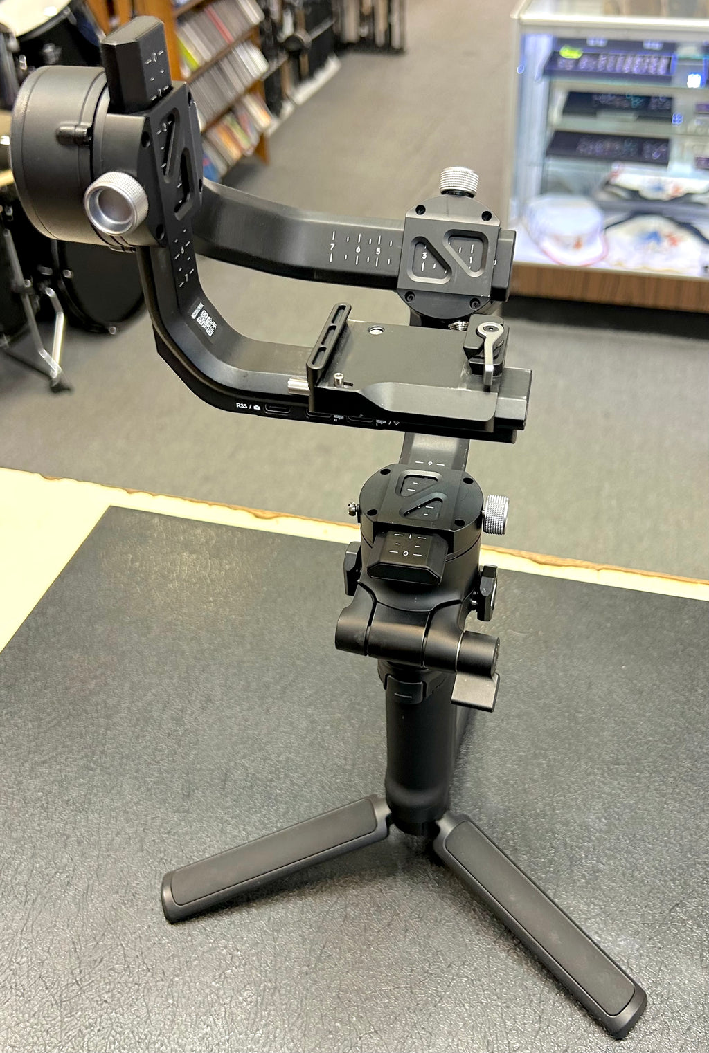 DJI RSC 2 Gimbal Stabilizer Pro Combo w/ Focus Motor Carry Case Accessories