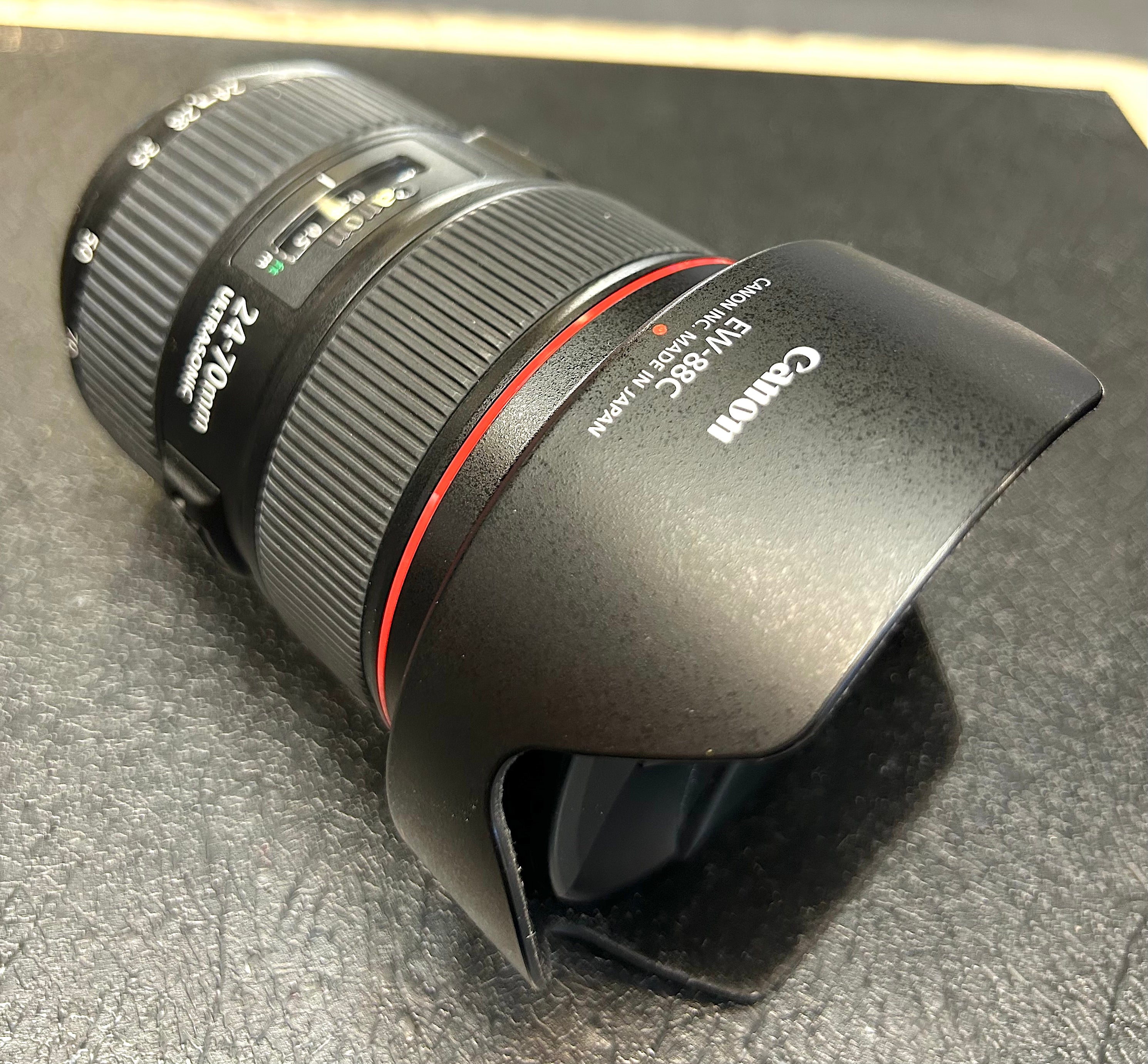 Canon EOS 6D Mark II Full Frame DSLR Camera Kit + EF 24-70mm f/4L IS USM Lens + 600EX-RT Flash