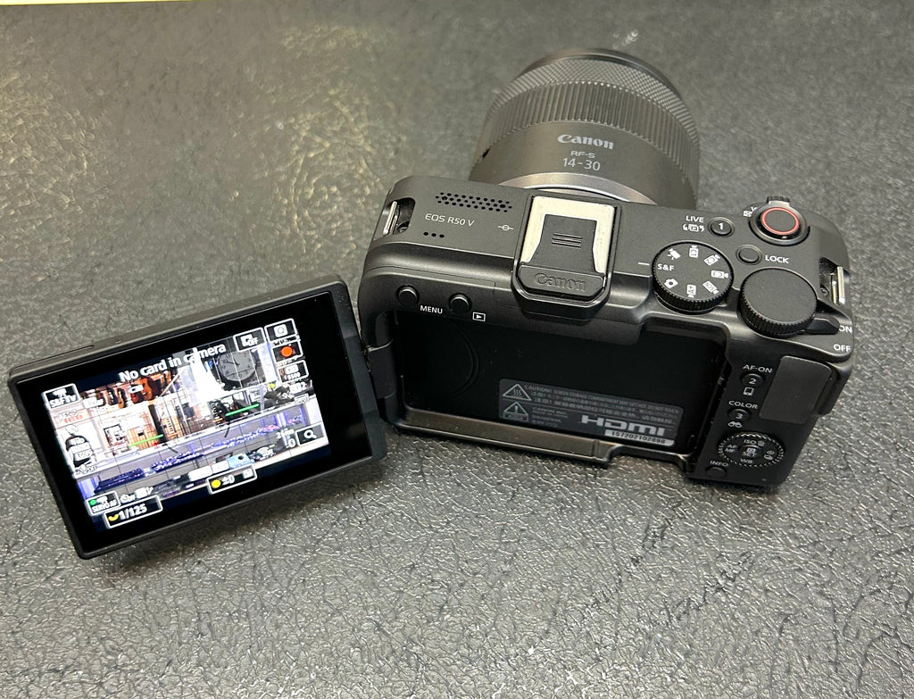 Canon EOS R50 V Mirrorless Camera + RF-S 14-30mm Lens Kit Battery Charger