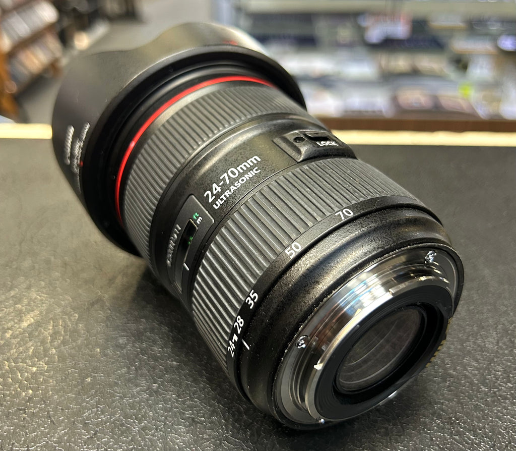 Canon EOS 6D Mark II Full Frame DSLR Camera Kit + EF 24-70mm f/4L IS USM Lens + 600EX-RT Flash