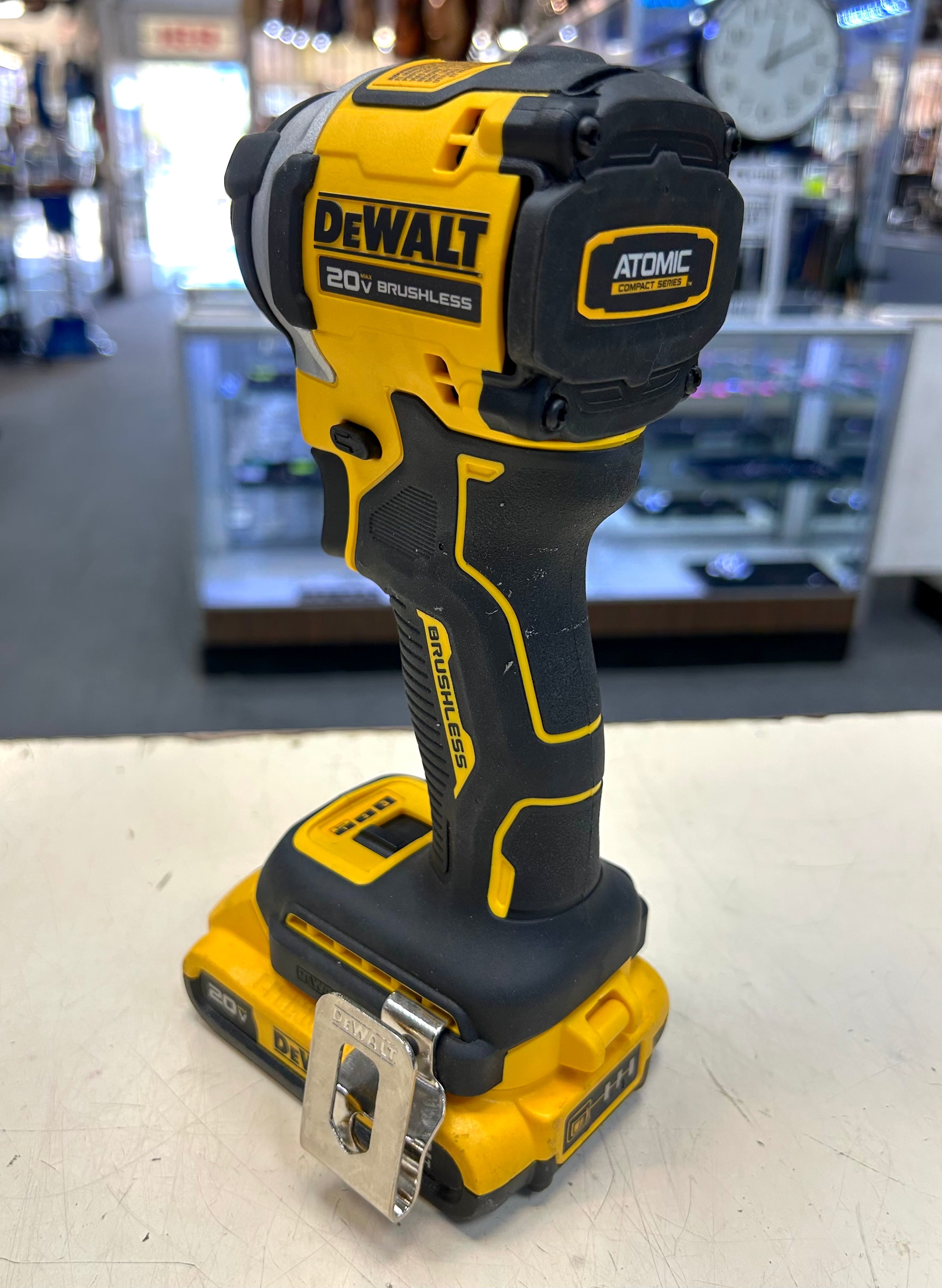 DeWalt DCF850 20V MAX Atomic 1/4” Impact Driver w/ Battery