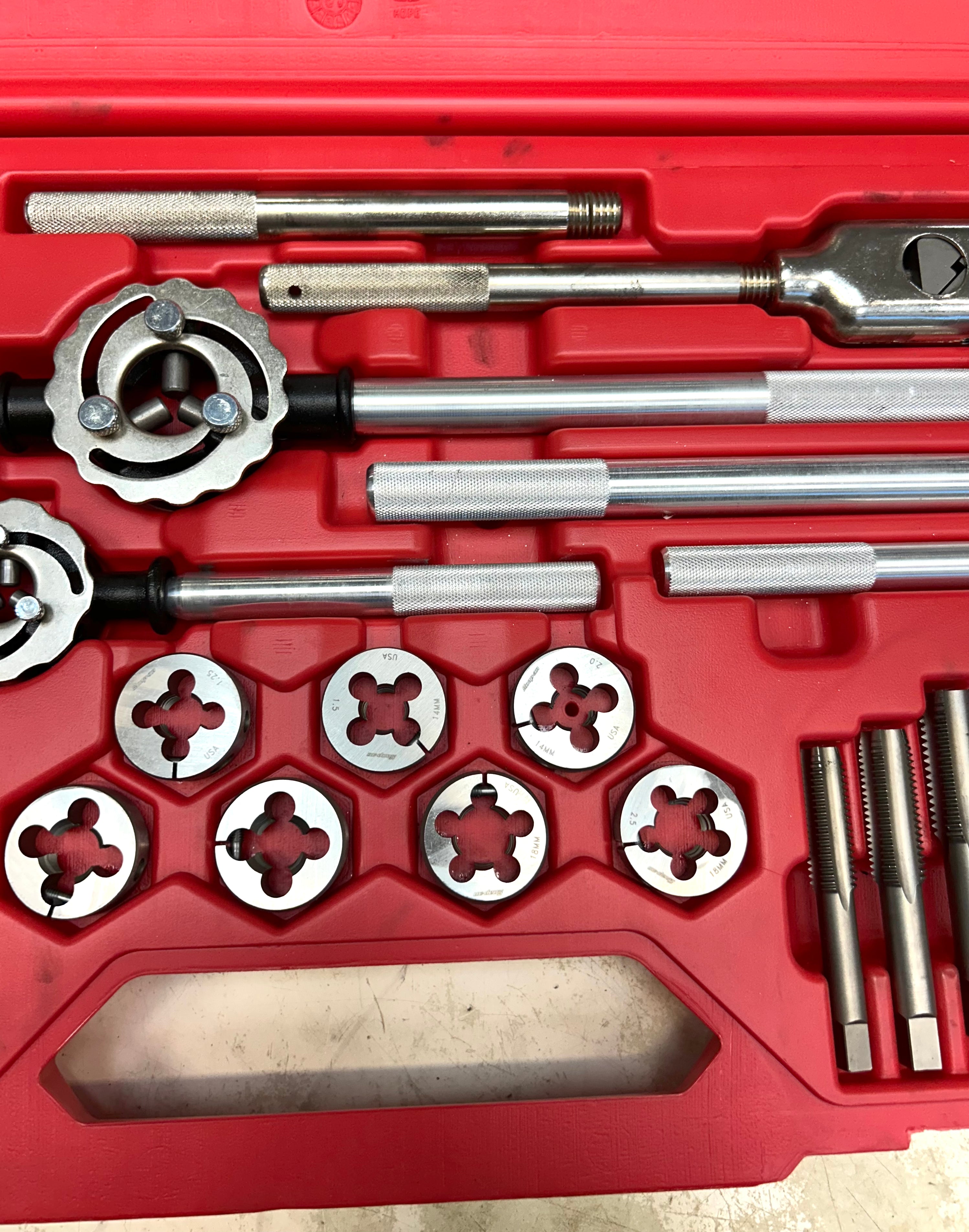 Snap-On Metric Tap & Die Set – Pre-Owned, Complete Set, Great Condition