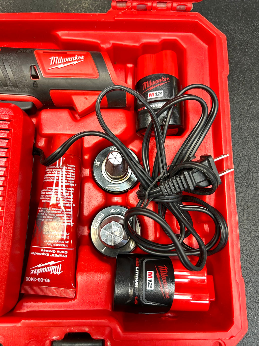 Milwaukee 2432-22 M12 ProPEX Expansion Tool Kit 1/2” 3/4” 1” Heads COMPLETE SET