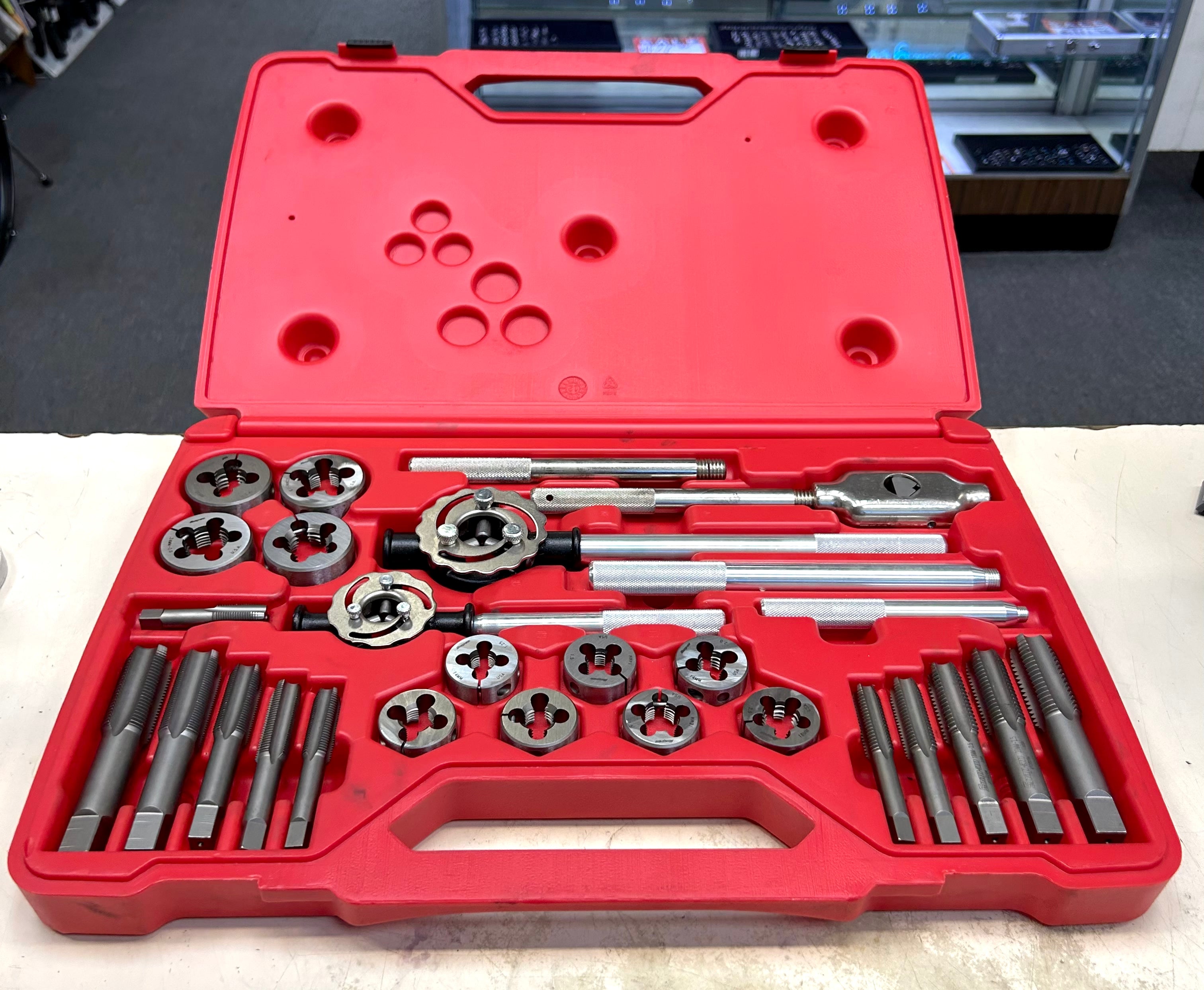 Snap-On Metric Tap & Die Set – Pre-Owned, Complete Set, Great Condition