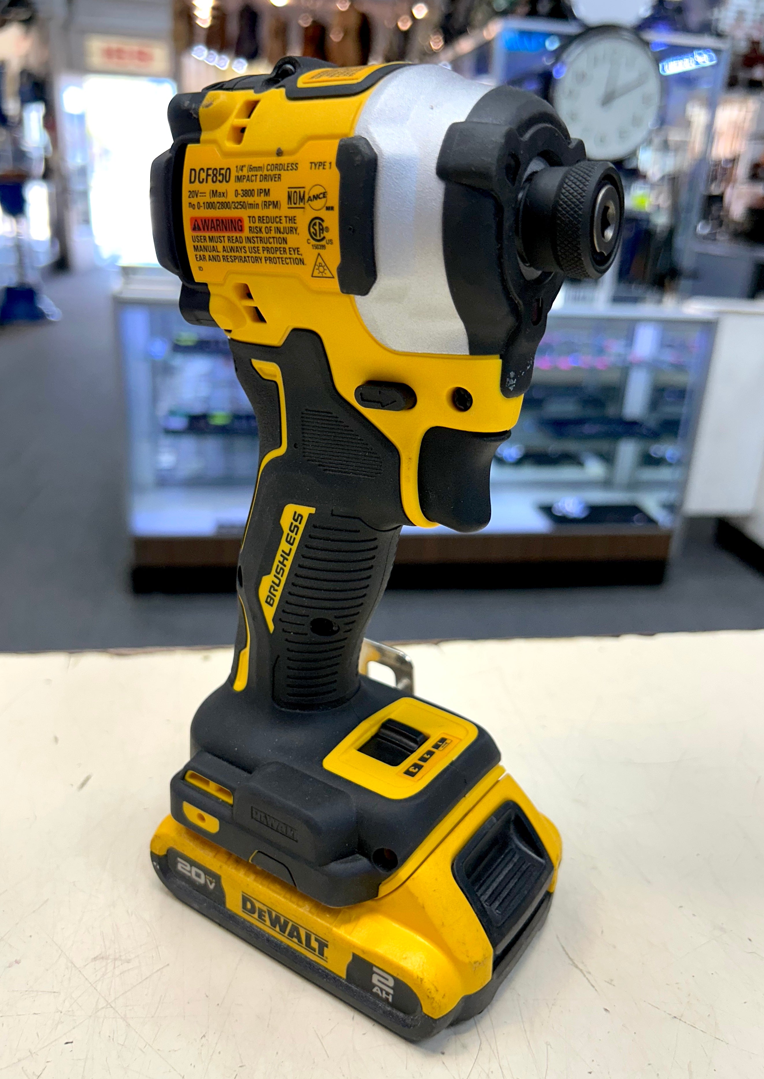 DeWalt DCF850 20V MAX Atomic 1/4” Impact Driver w/ Battery