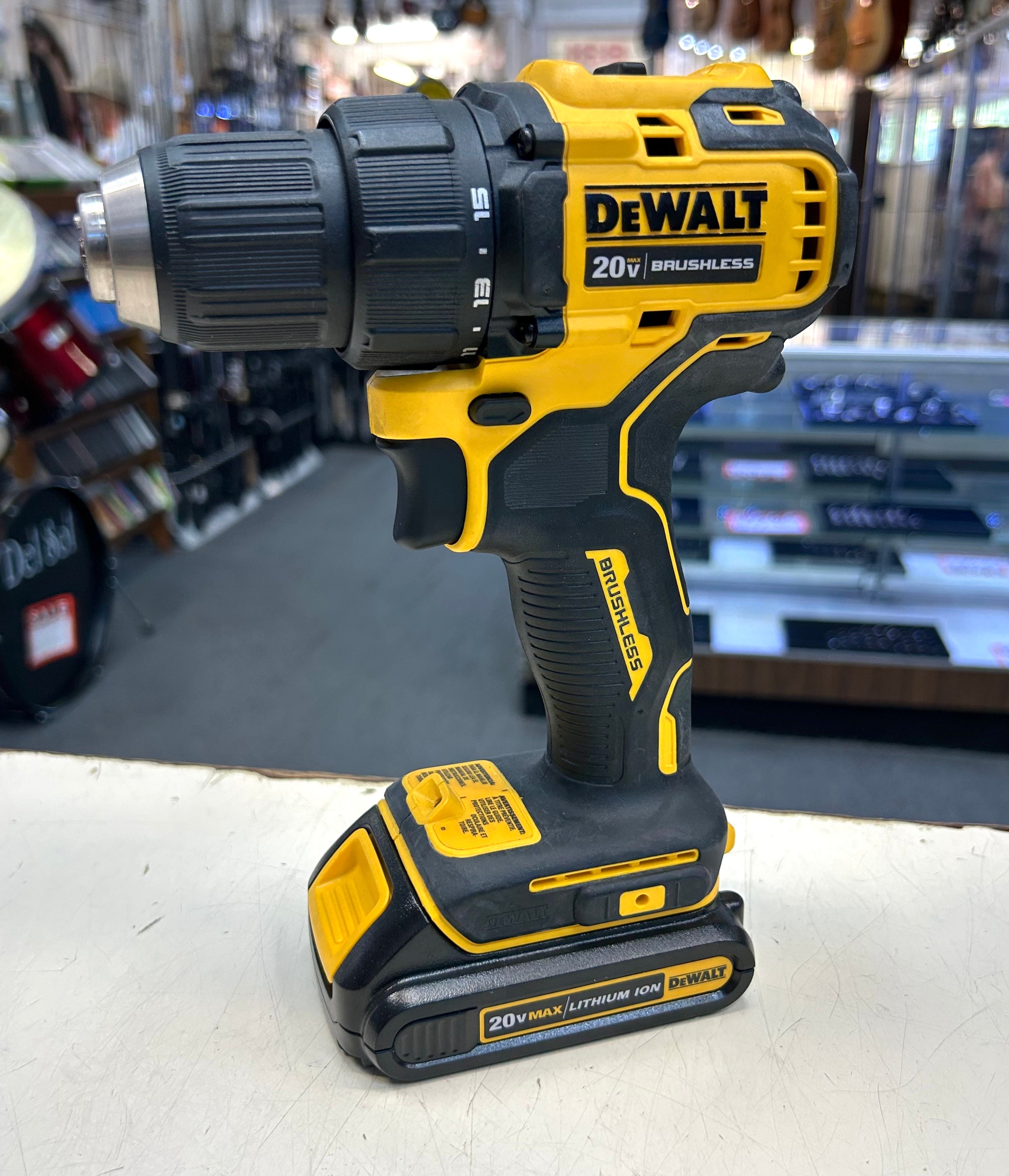 DeWalt 20V MAX Compact Brushless Drill/Driver – Includes Battery