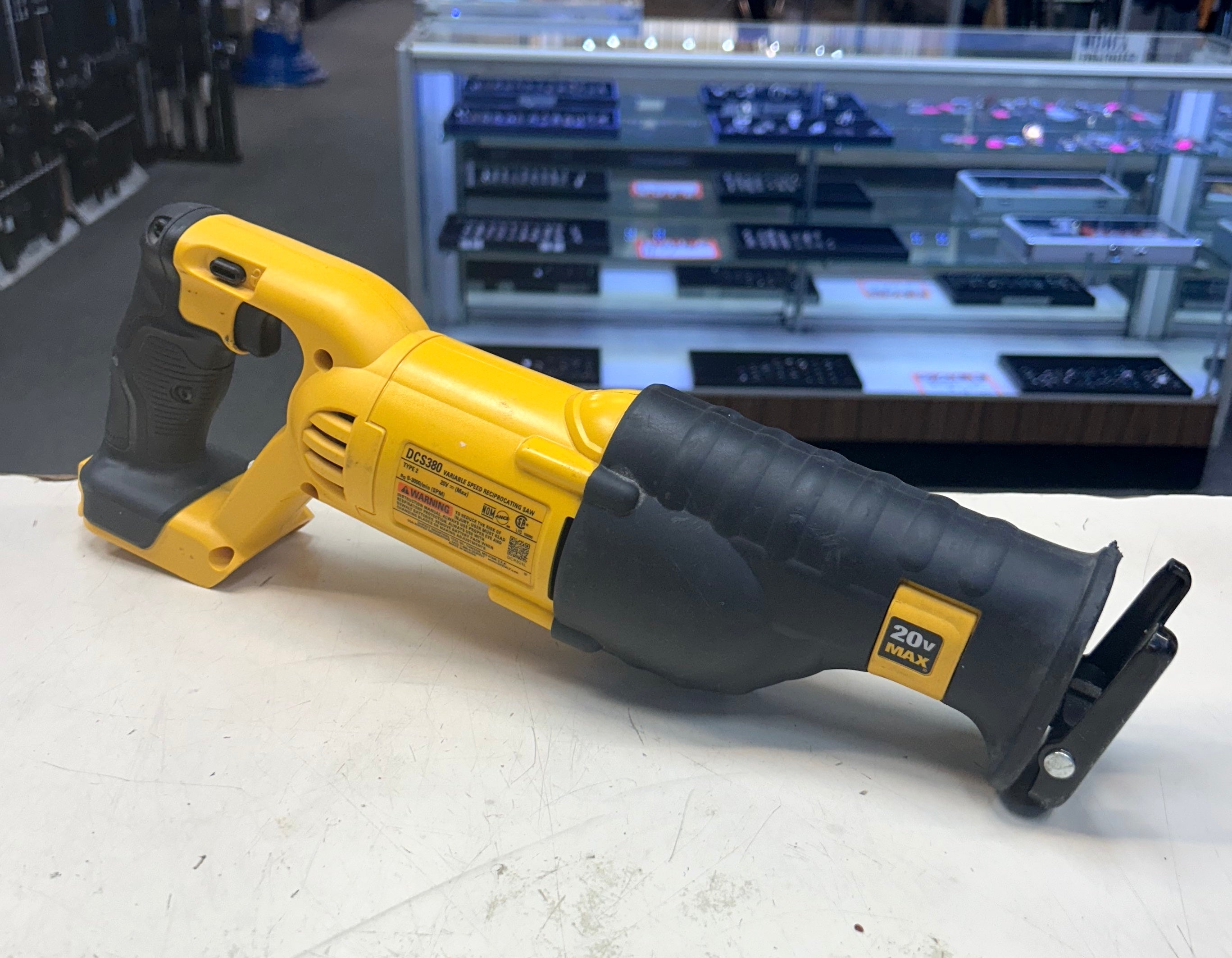 Dewalt 20V MAX Cordless Variable Speed Reciprocating Saw – Tool Only