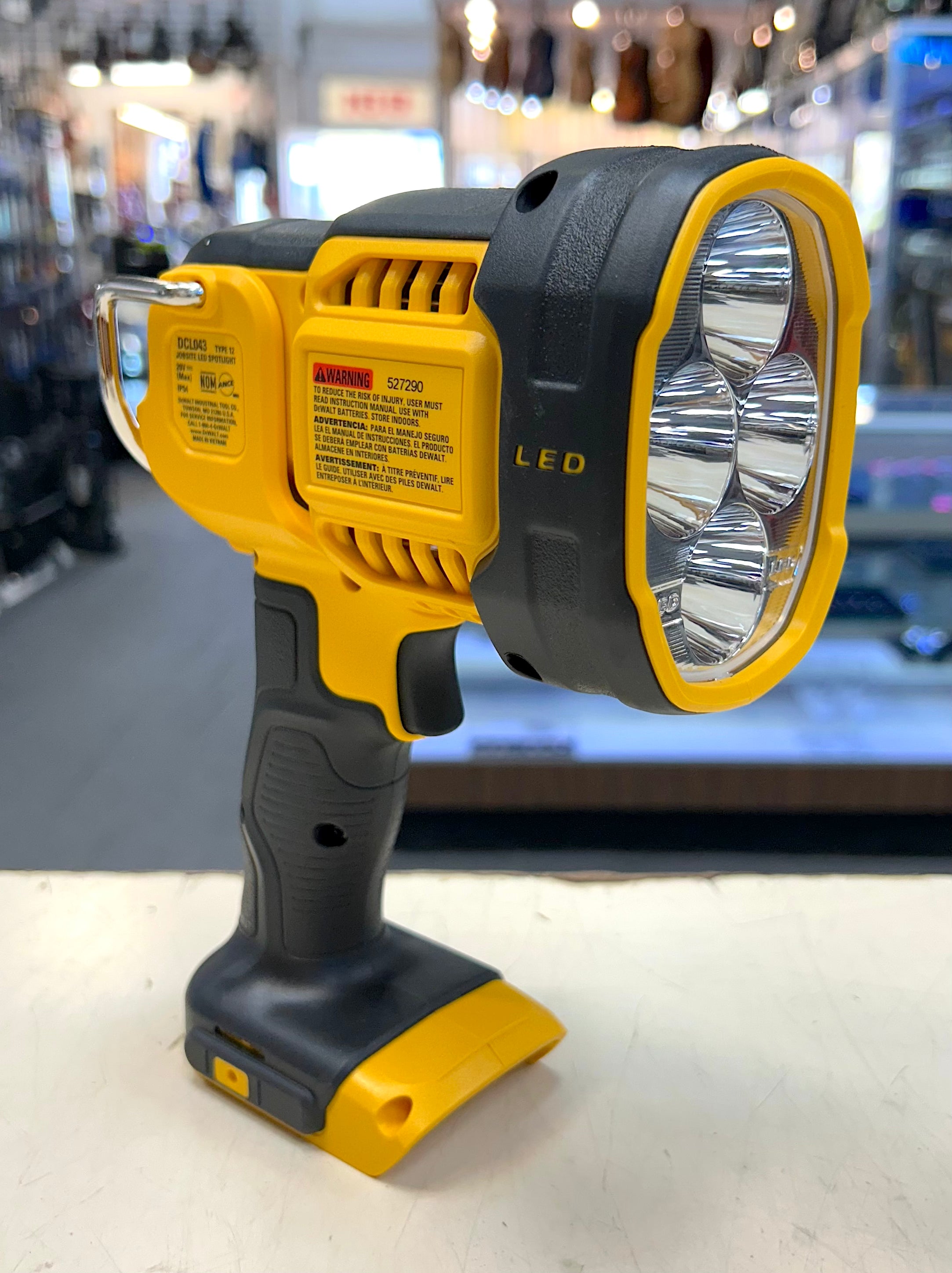 DeWalt 20V MAX LED Jobsite Spotlight Flashlight Tool Only w/ Box – 1000 Lumens