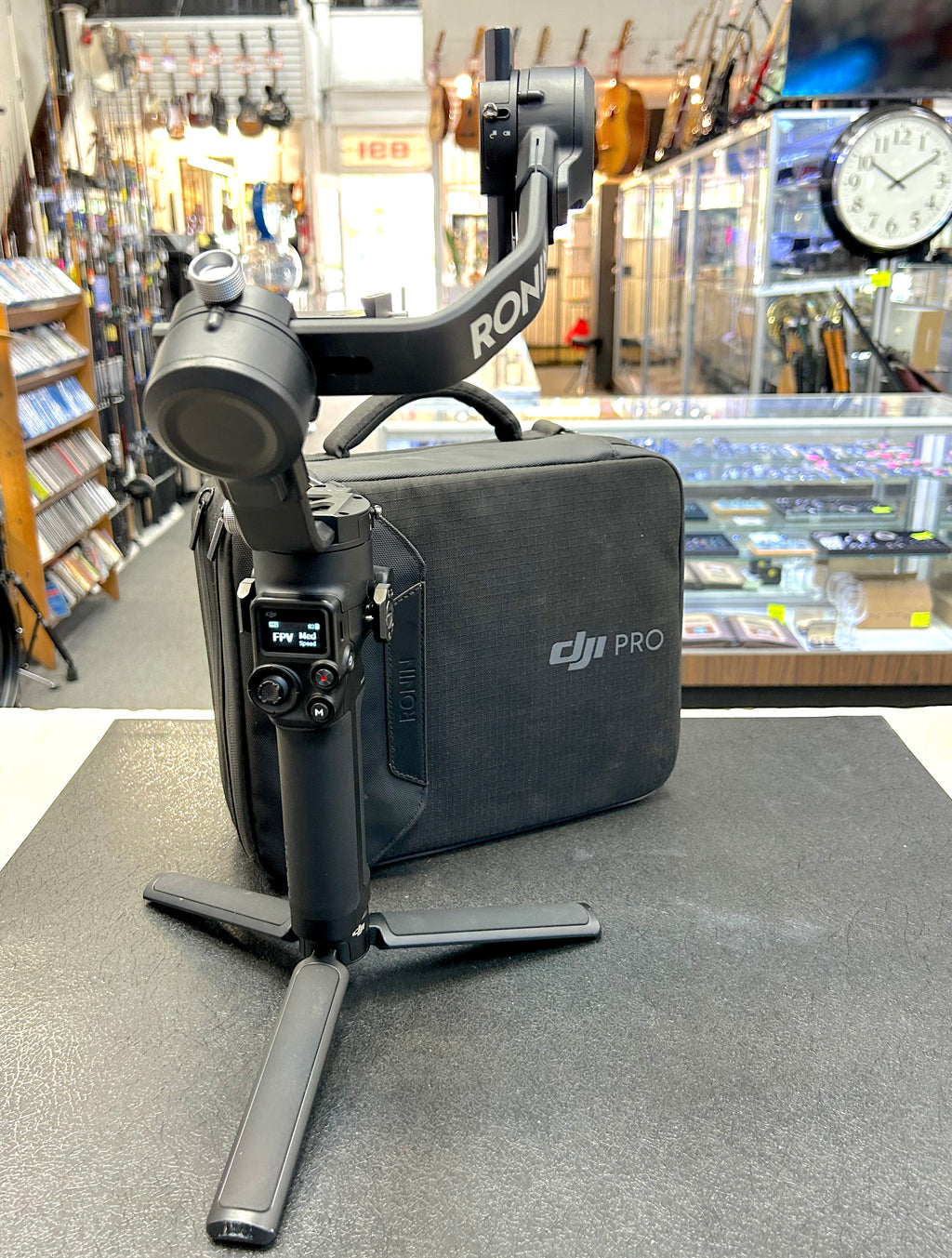 DJI RSC 2 Gimbal Stabilizer Pro Combo w/ Focus Motor Carry Case Accessories