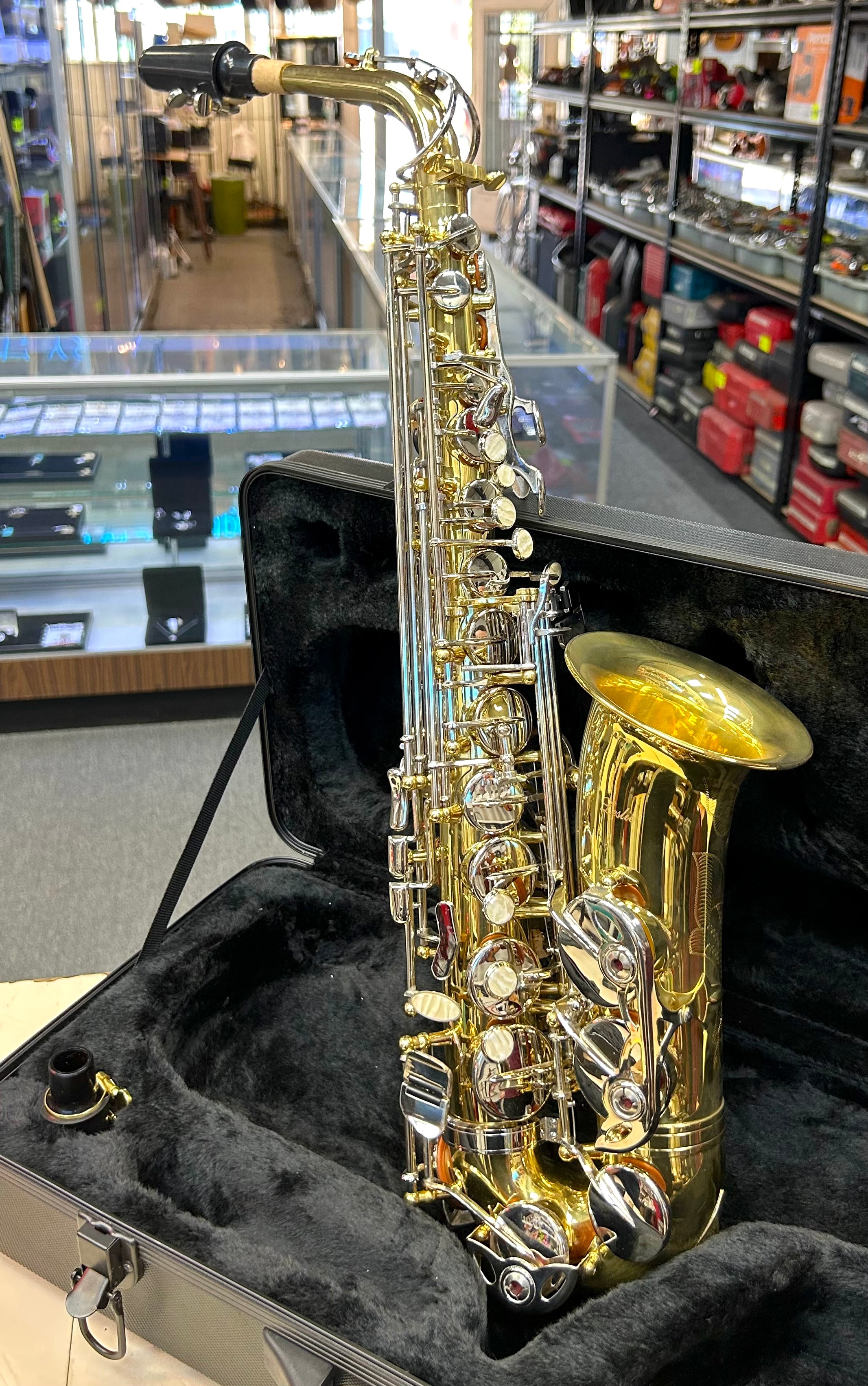 Gold Alto Saxophone – New with Case | Beginner to Intermediate | Classic Finish
