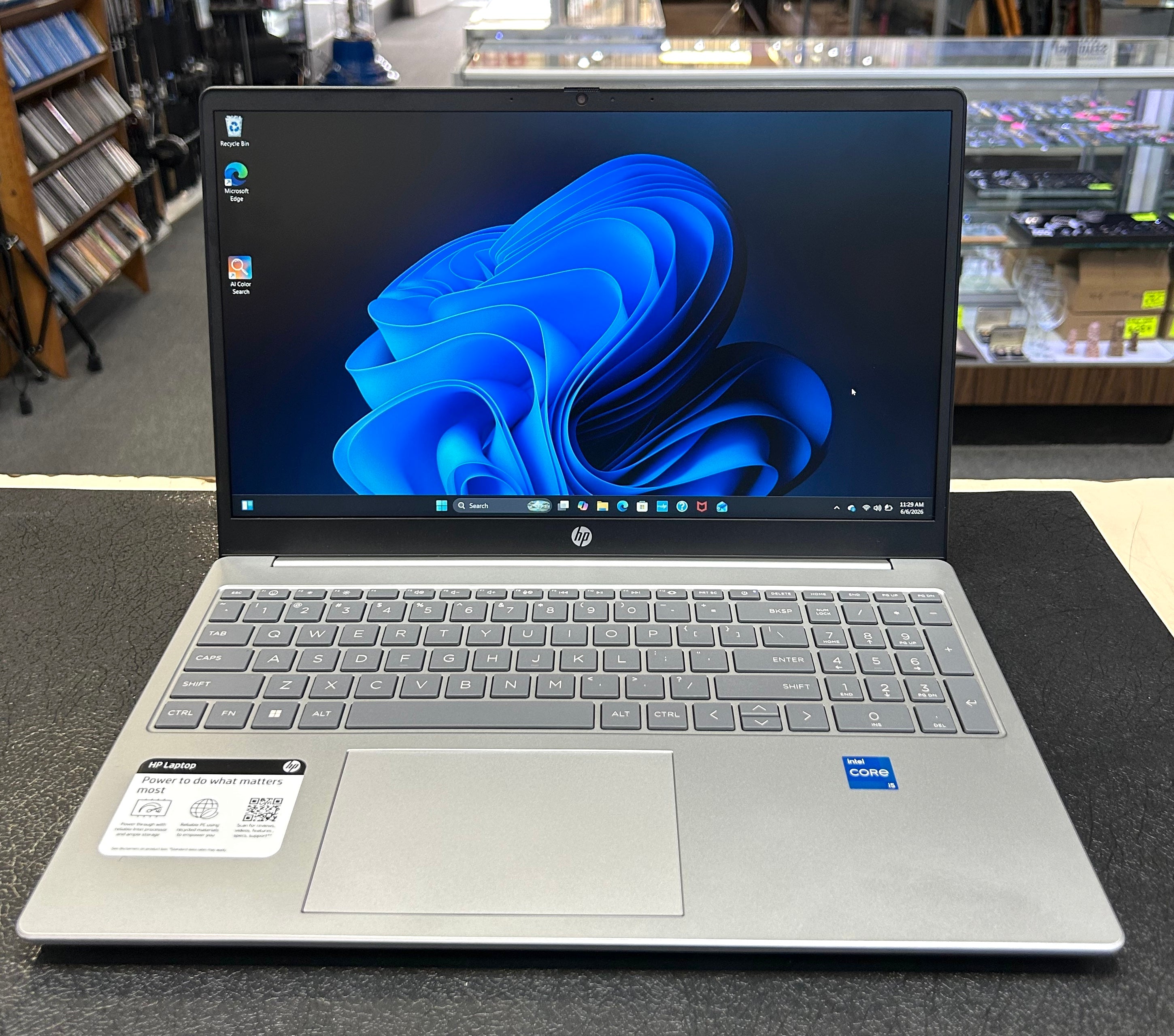 HP 15.6” Full HD Laptop i5-1235U 8GB RAM 512GB SSD Win 11 Box