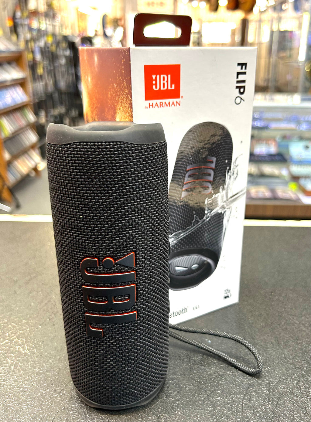JBL Flip 6 Portable Bluetooth Speaker Black IP67 Waterproof 12H w/ Original Box