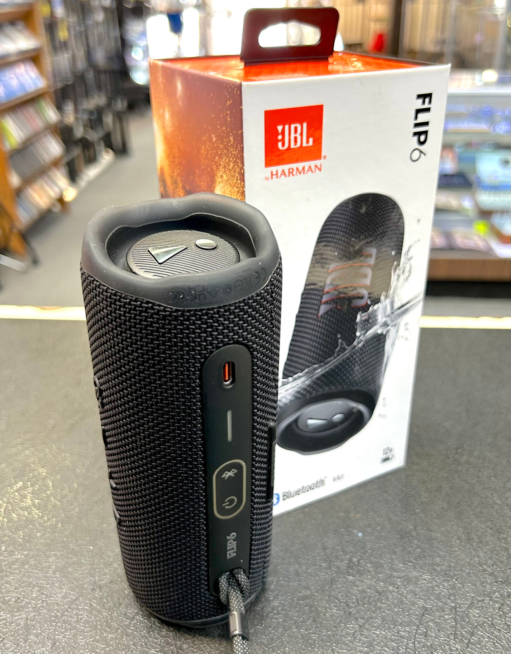 JBL Flip 6 Portable Bluetooth Speaker Black IP67 Waterproof 12H w/ Original Box