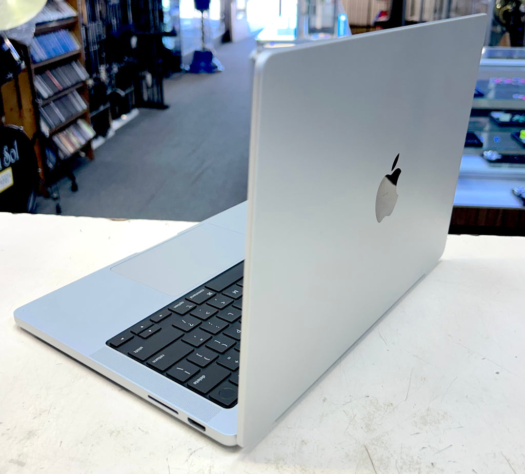 Apple MacBook Pro 14” M3 (2023) 8GB RAM 512GB SSD Space Gray Sonoma 14.6 EXCELLENT