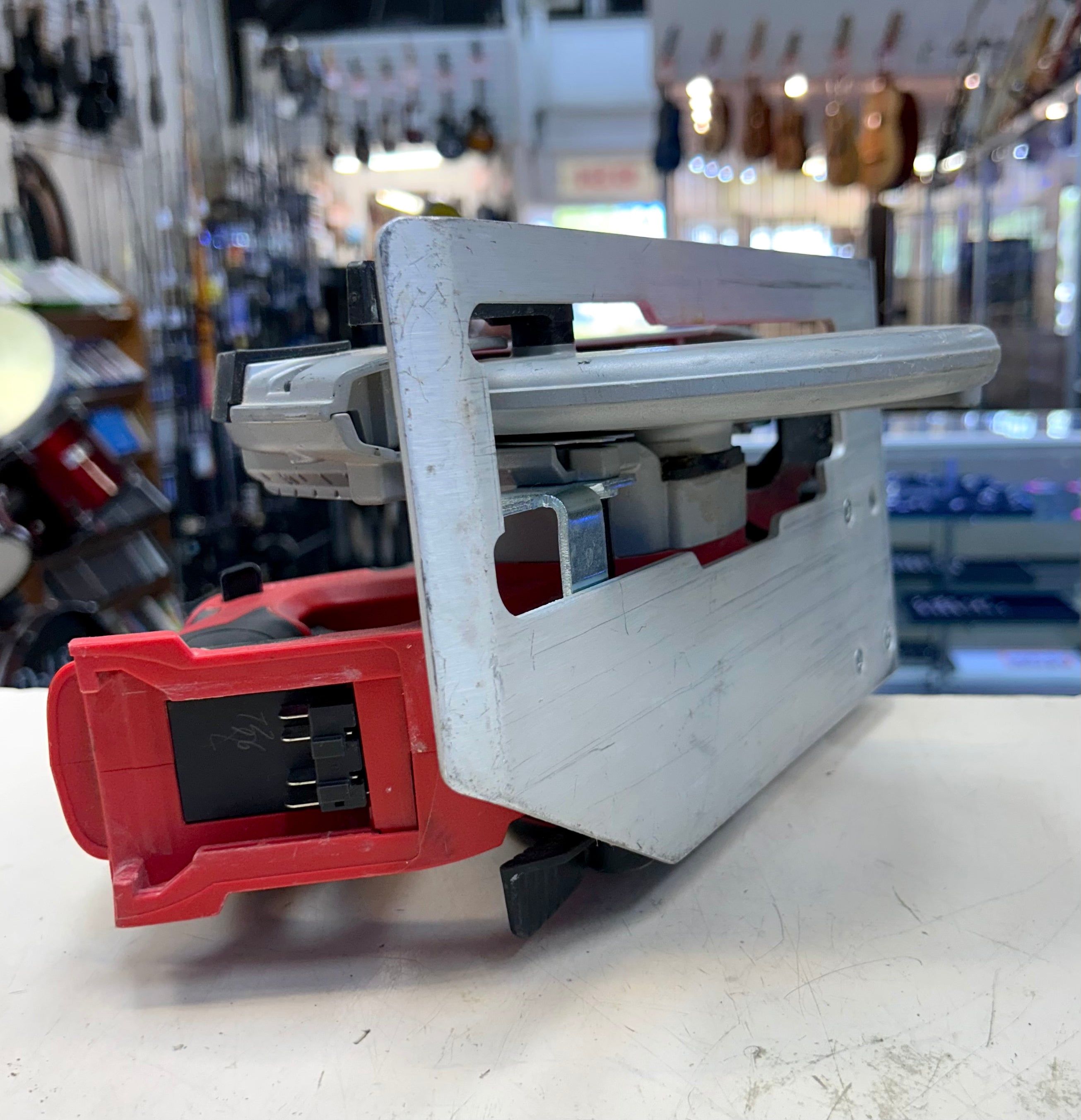 Milwaukee 2631-20 M18 18V 7-1/4” Cordless Circular Saw – Tool Only
