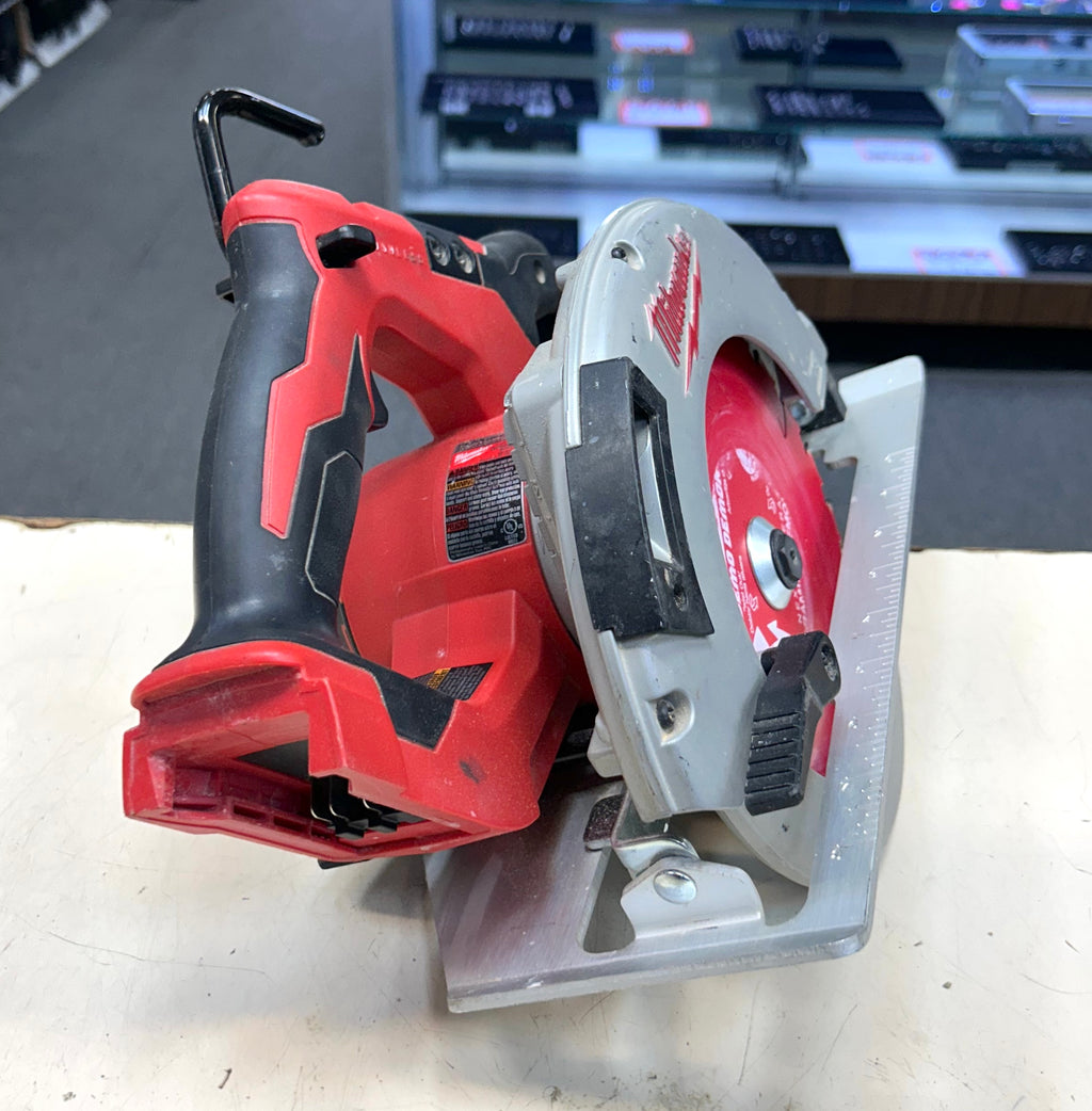 Milwaukee 2631-20 M18 18V 7-1/4” Cordless Circular Saw – Tool Only