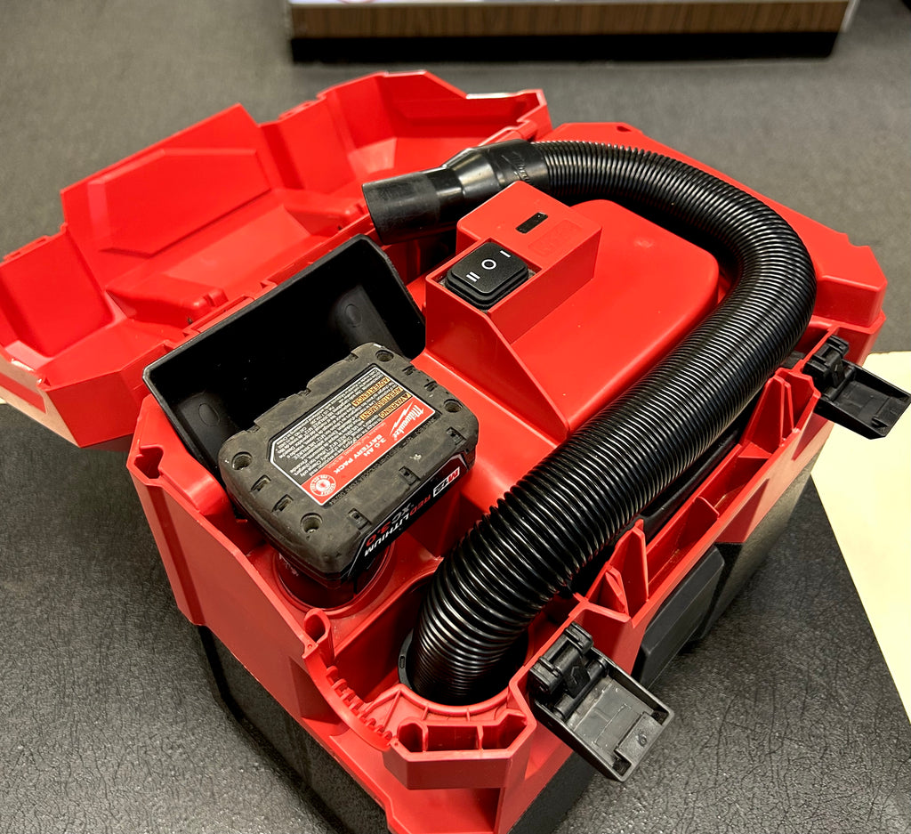 Milwaukee M12 FUEL 1.6 Gallon Wet/Dry Vacuum w/ Battery, Charger & Attachments