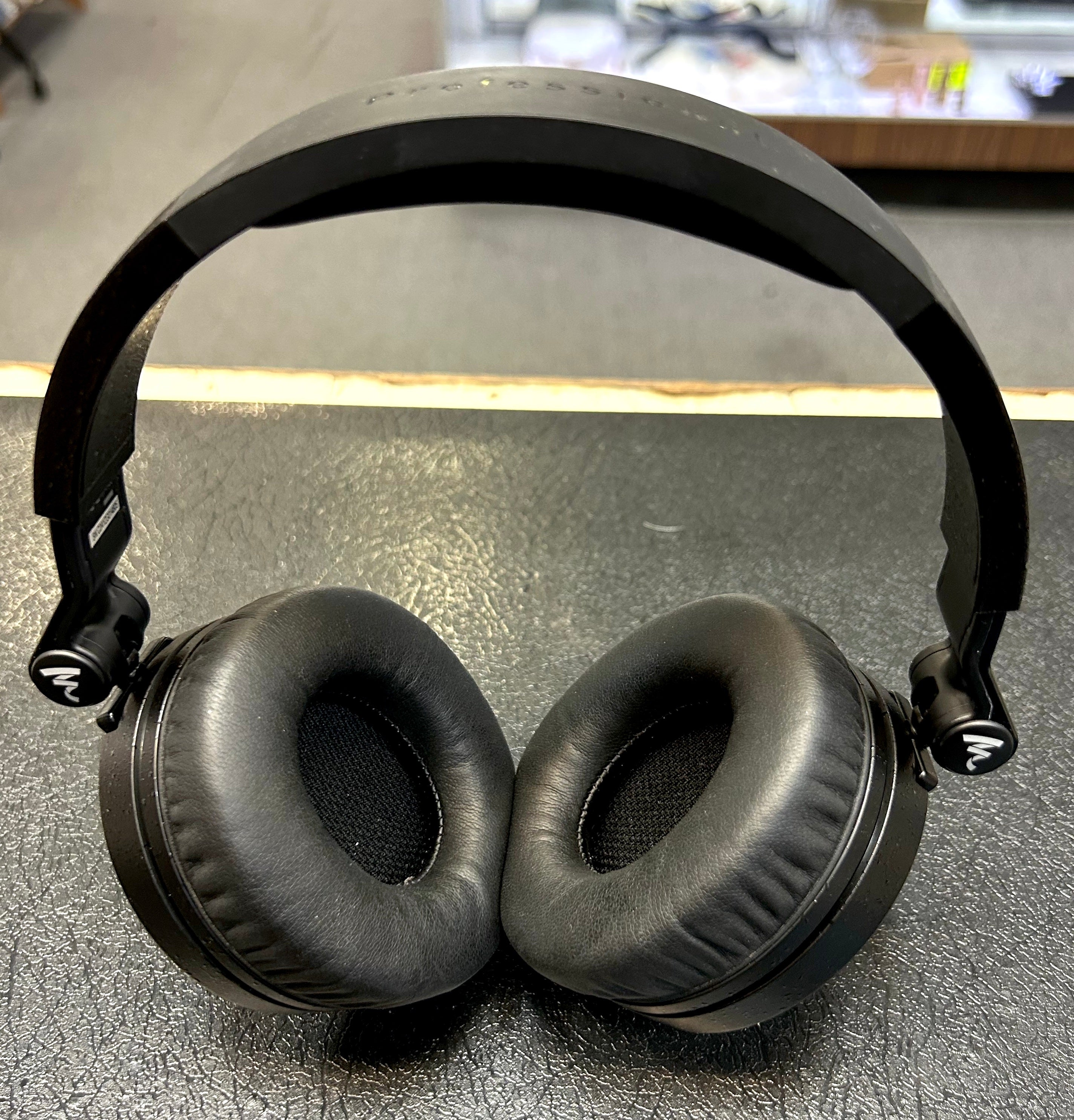 Focal Spirit Professional Studio Monitoring Headphones w/ Original Box & Coiled Cable