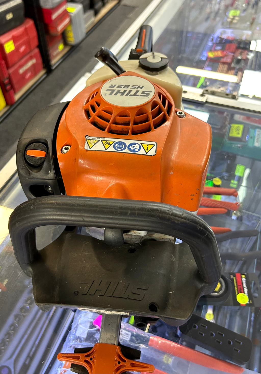 Stihl HS 82 R Professional Gas Hedge Trimmer – Commercial Grade
