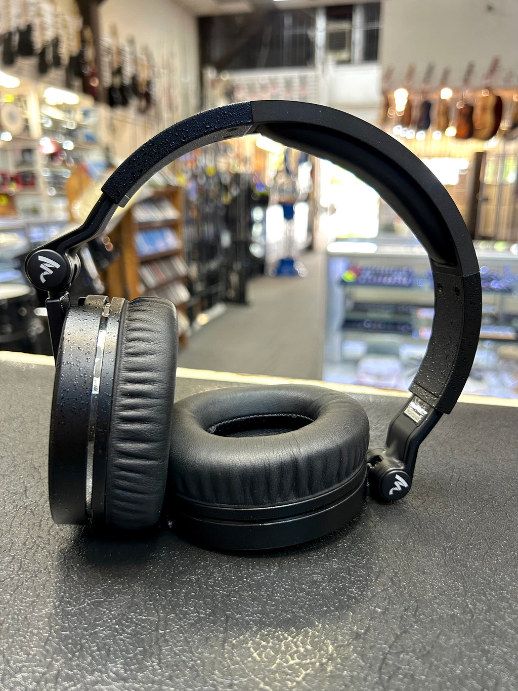 Focal Spirit Professional Studio Monitoring Headphones w/ Original Box & Coiled Cable