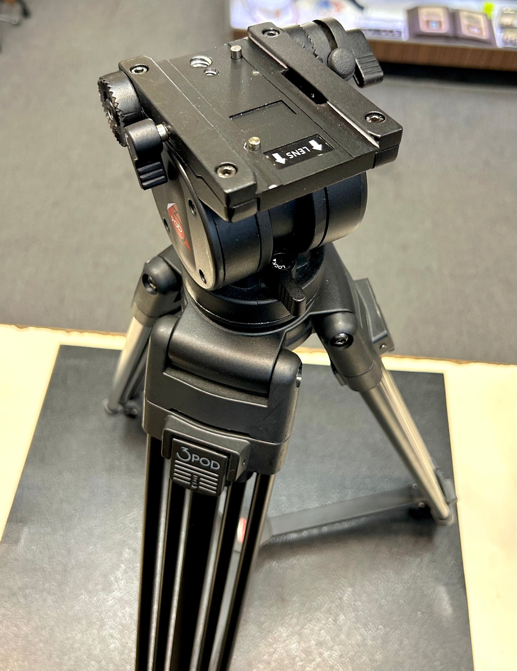 3Pod V3AH Professional Fluid Head Video Tripod + Original Padded Carrying Case