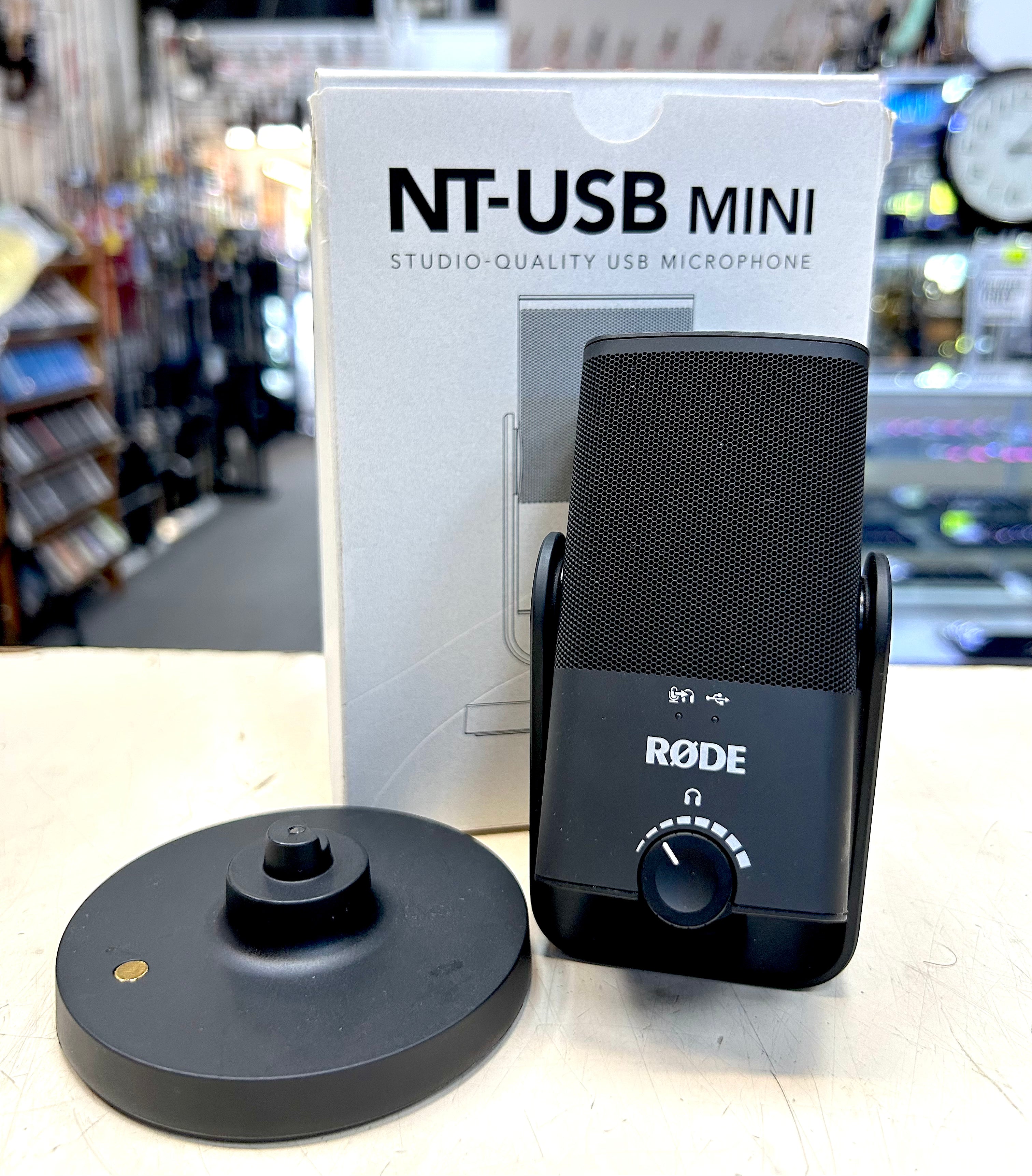 RØDE NT-USB Mini USB Condenser Microphone w/ Stand Studio Quality Podcast Streaming Mic