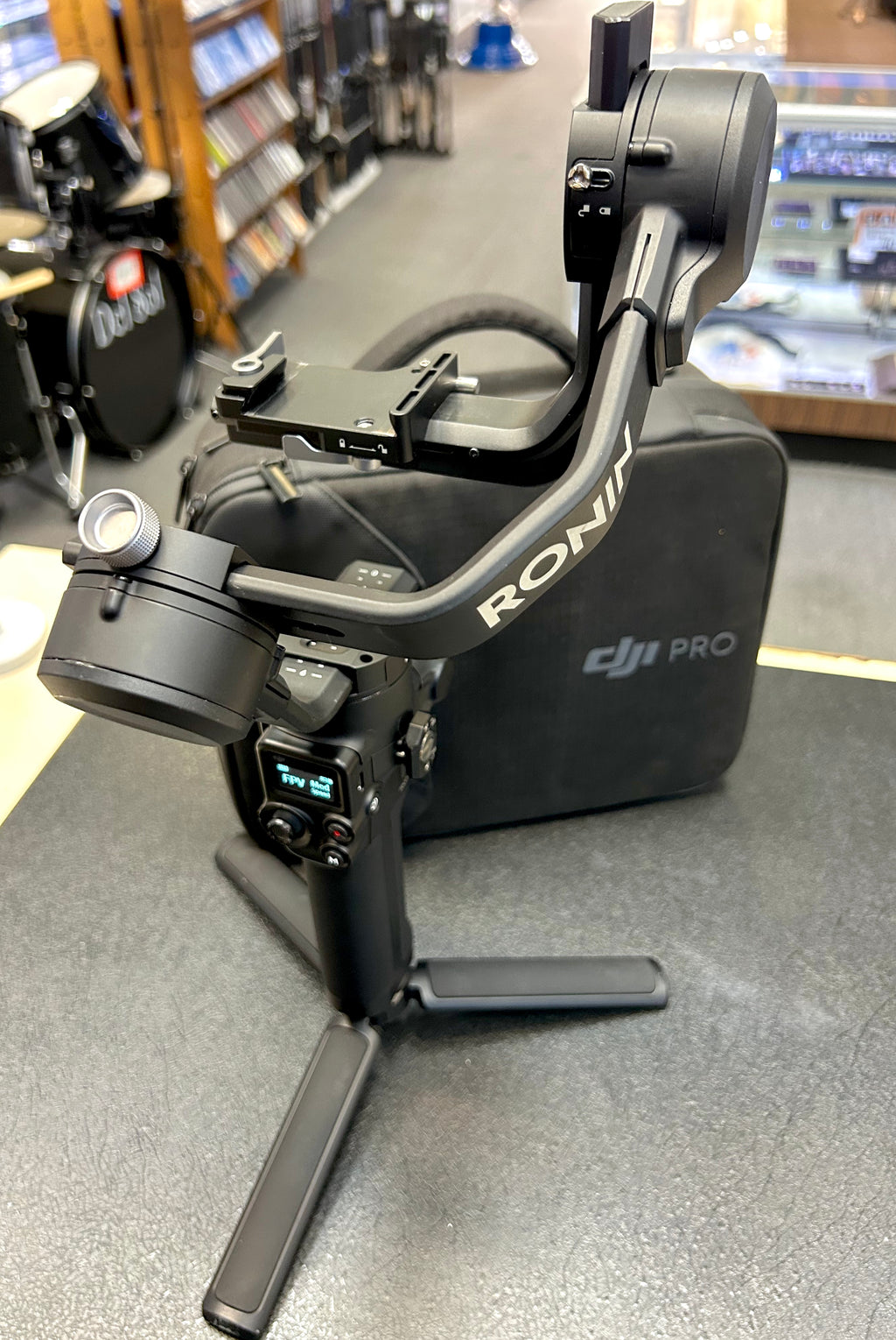 DJI RSC 2 Gimbal Stabilizer Pro Combo w/ Focus Motor Carry Case Accessories