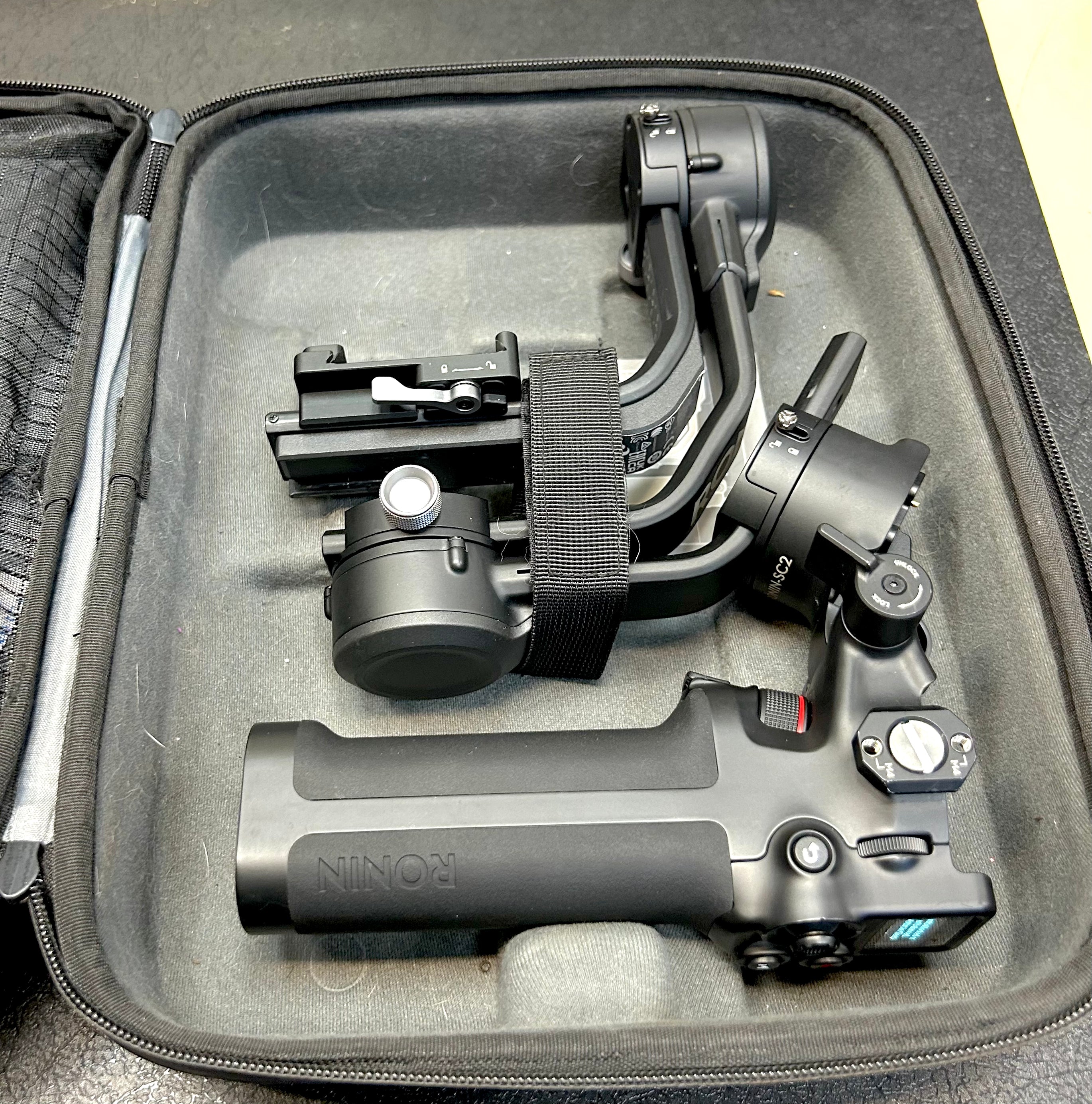 DJI RSC 2 Gimbal Stabilizer Pro Combo w/ Focus Motor Carry Case Accessories