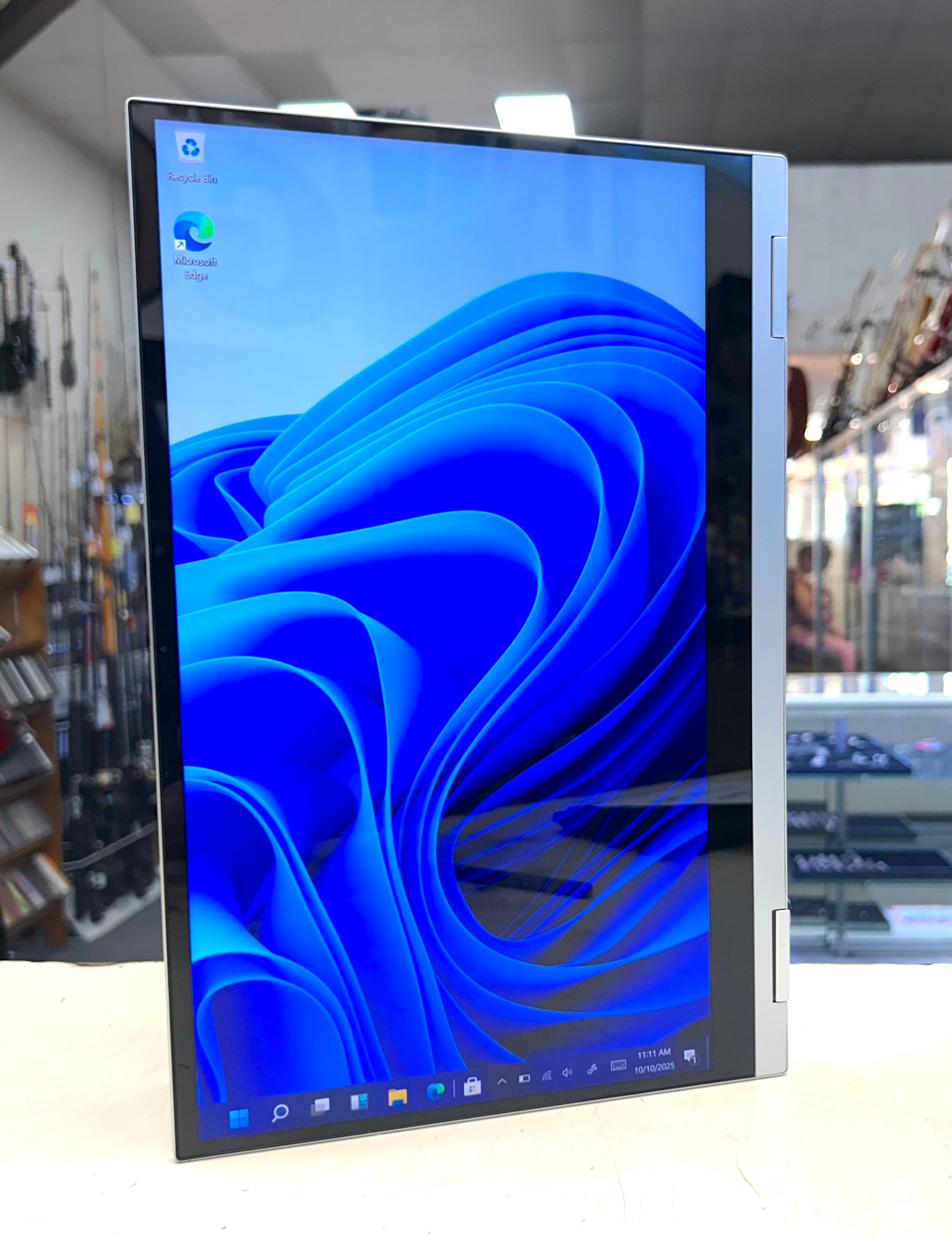 Samsung Galaxy Book Flex2 13.3” QLED Touchscreen Laptop 256GB SSD Royal Silver