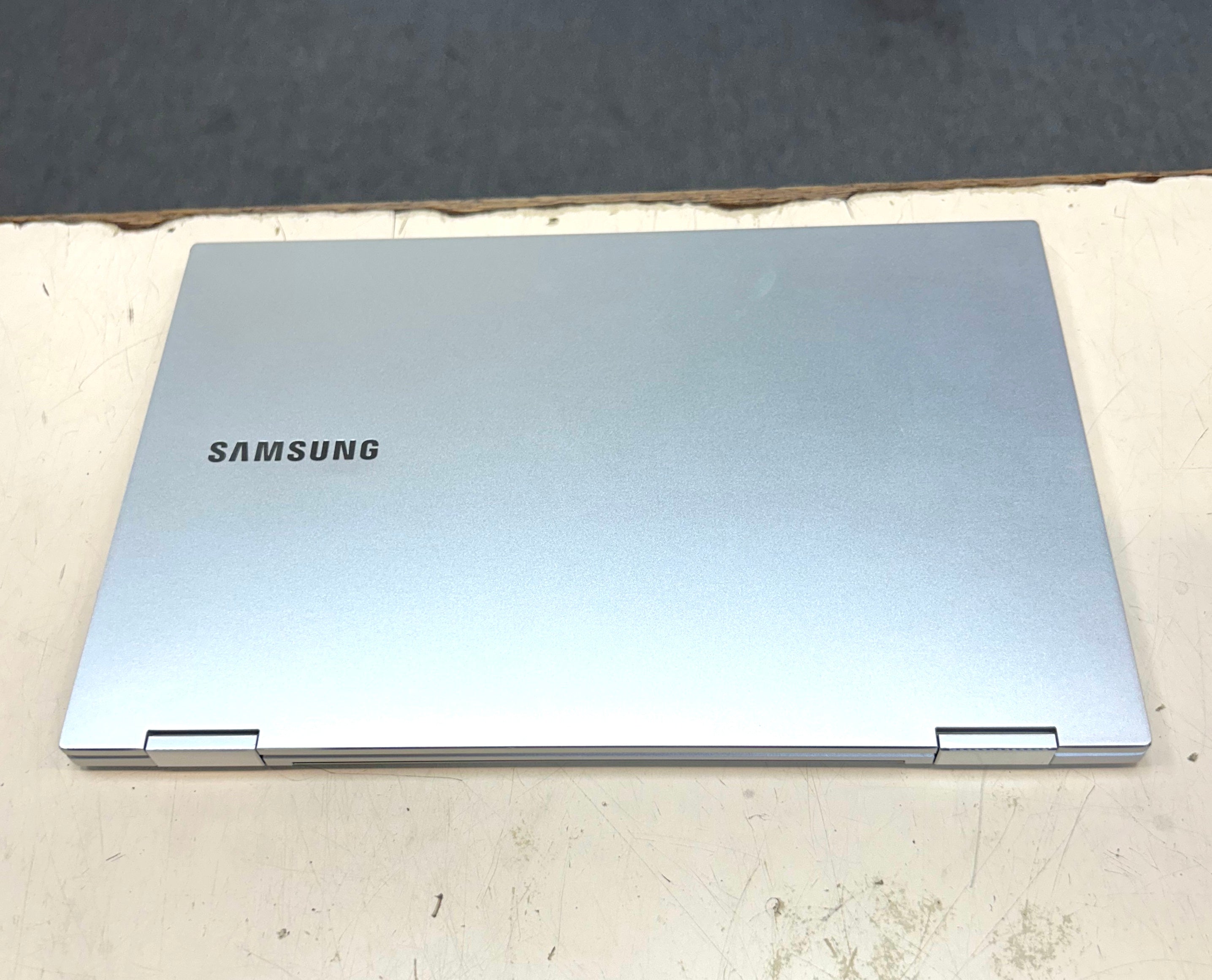 Samsung Galaxy Book Flex2 13.3” QLED Touchscreen Laptop 256GB SSD Royal Silver