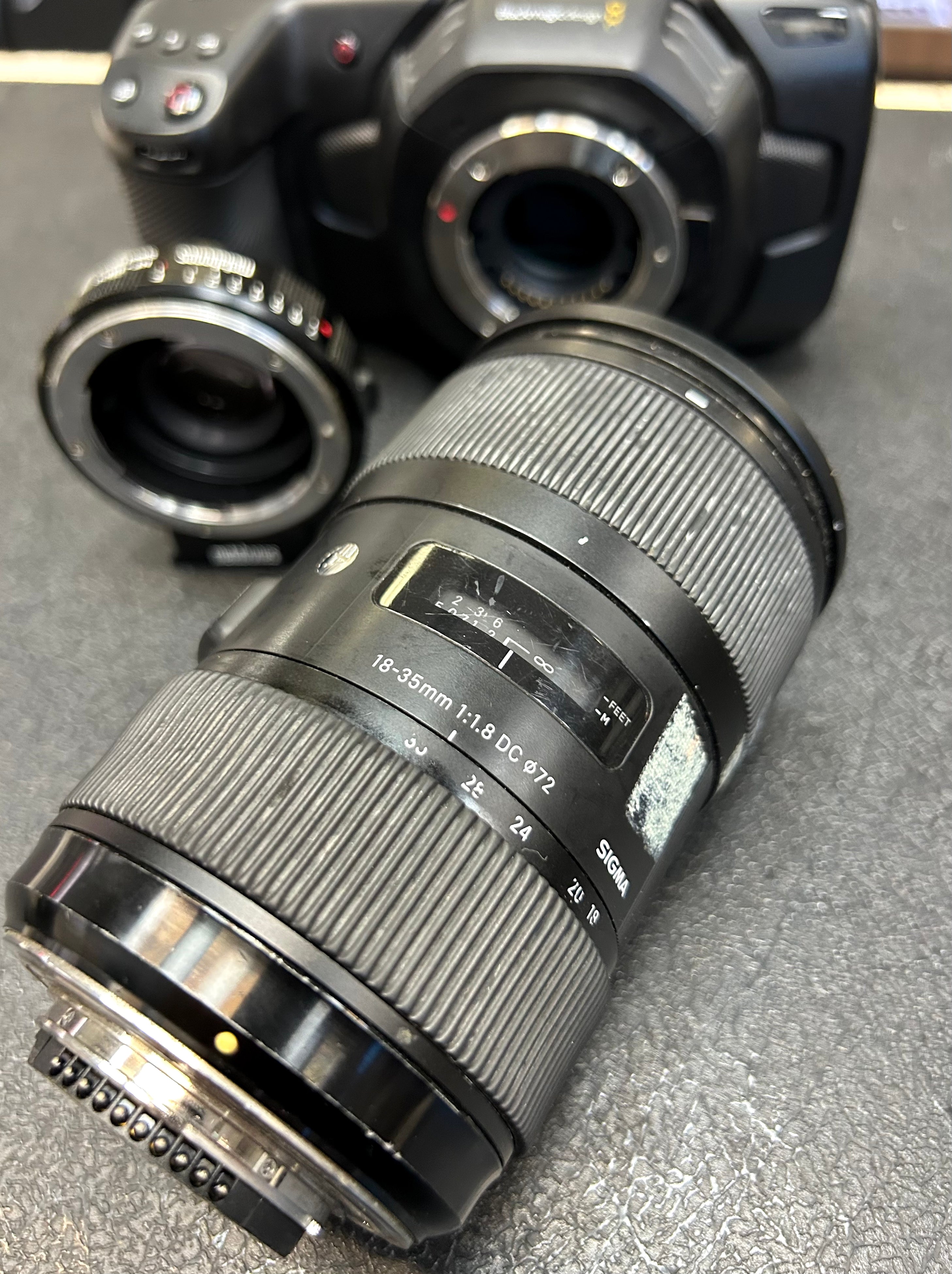 Blackmagic Pocket Cinema Camera 4K BMPCC4K + Sigma 18-35mm f/1.8 Art Nikon F + Metabones NF-BMCC