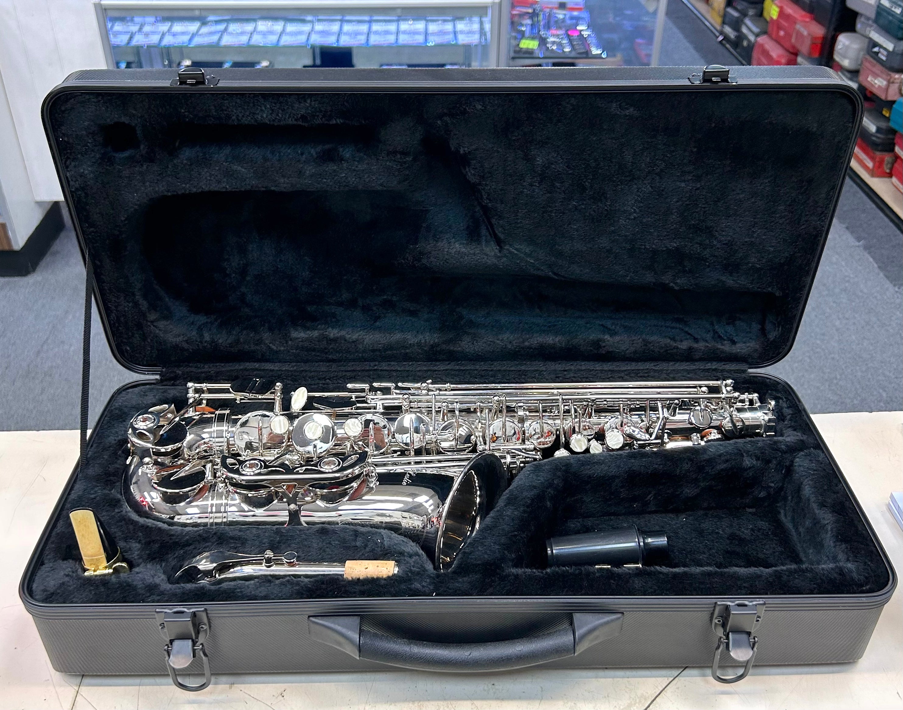 Nickel Alto Saxophone – New w/ Case | Nickel (Silver Metallic) Finish