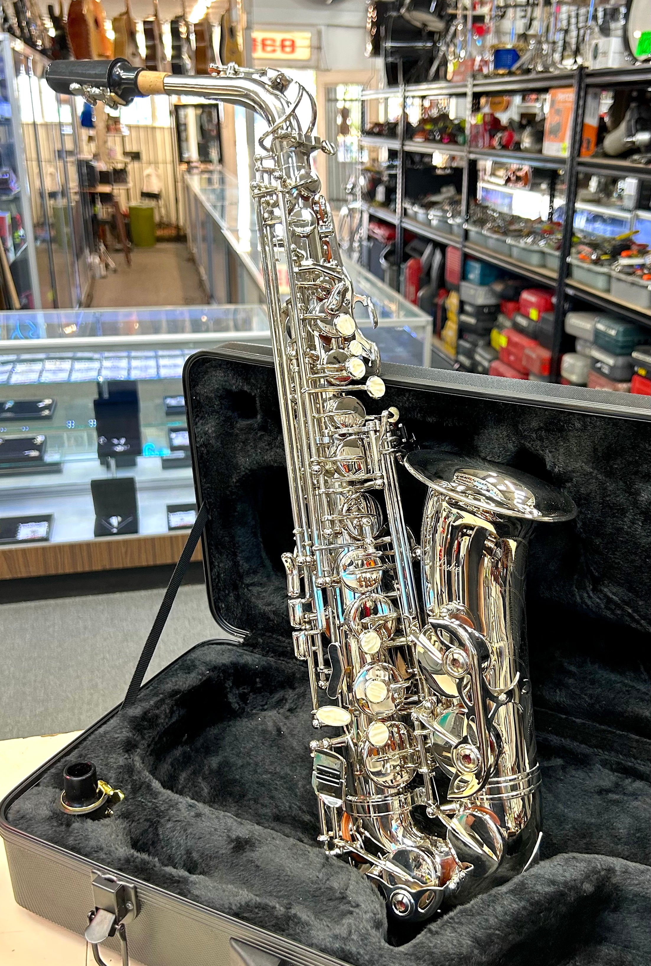 Nickel Alto Saxophone – New w/ Case | Nickel (Silver Metallic) Finish