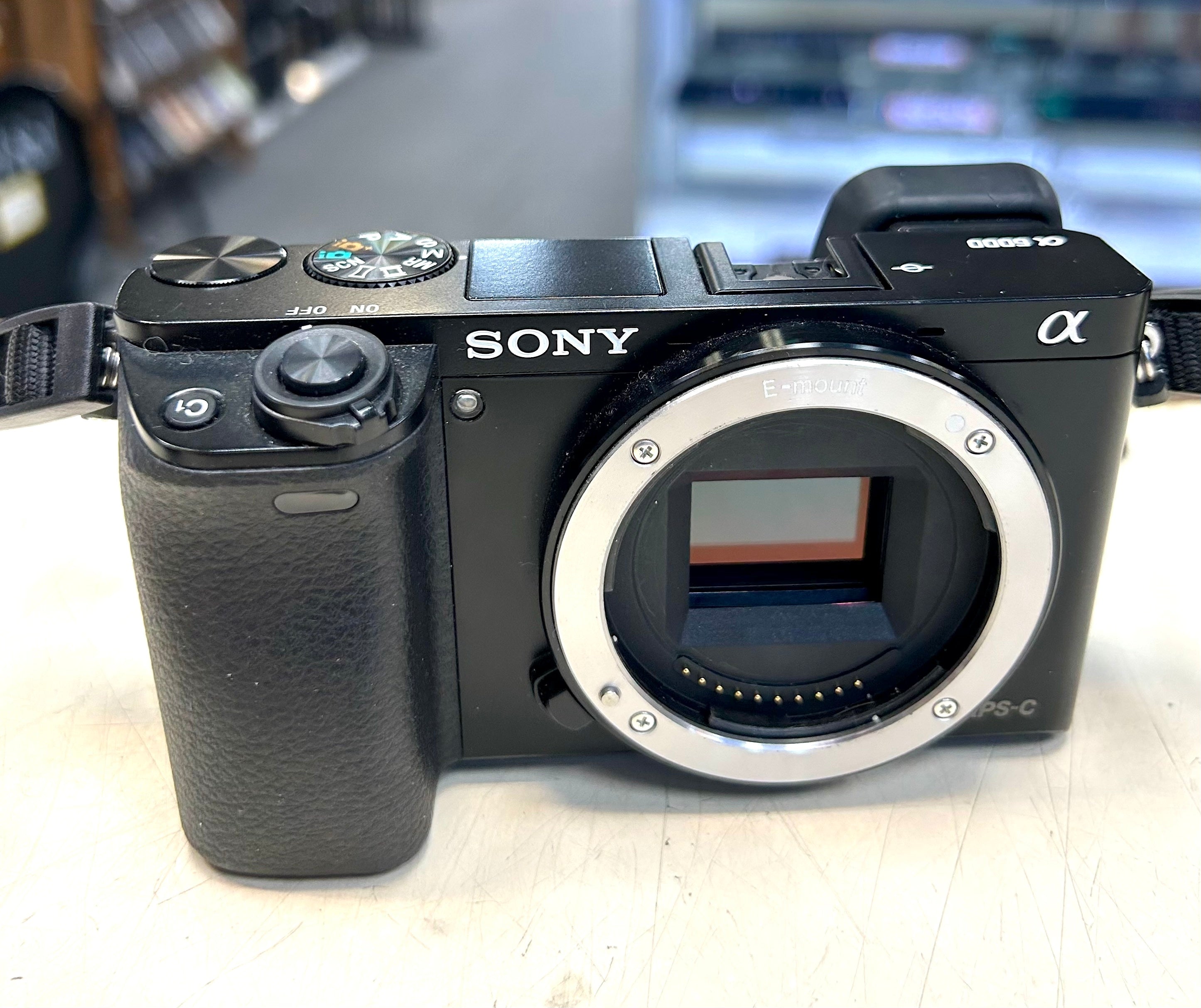 Sony Alpha a6000 ILCE-6000 24.3MP Mirrorless Camera + 16-50mm OSS Lens | FAST AF