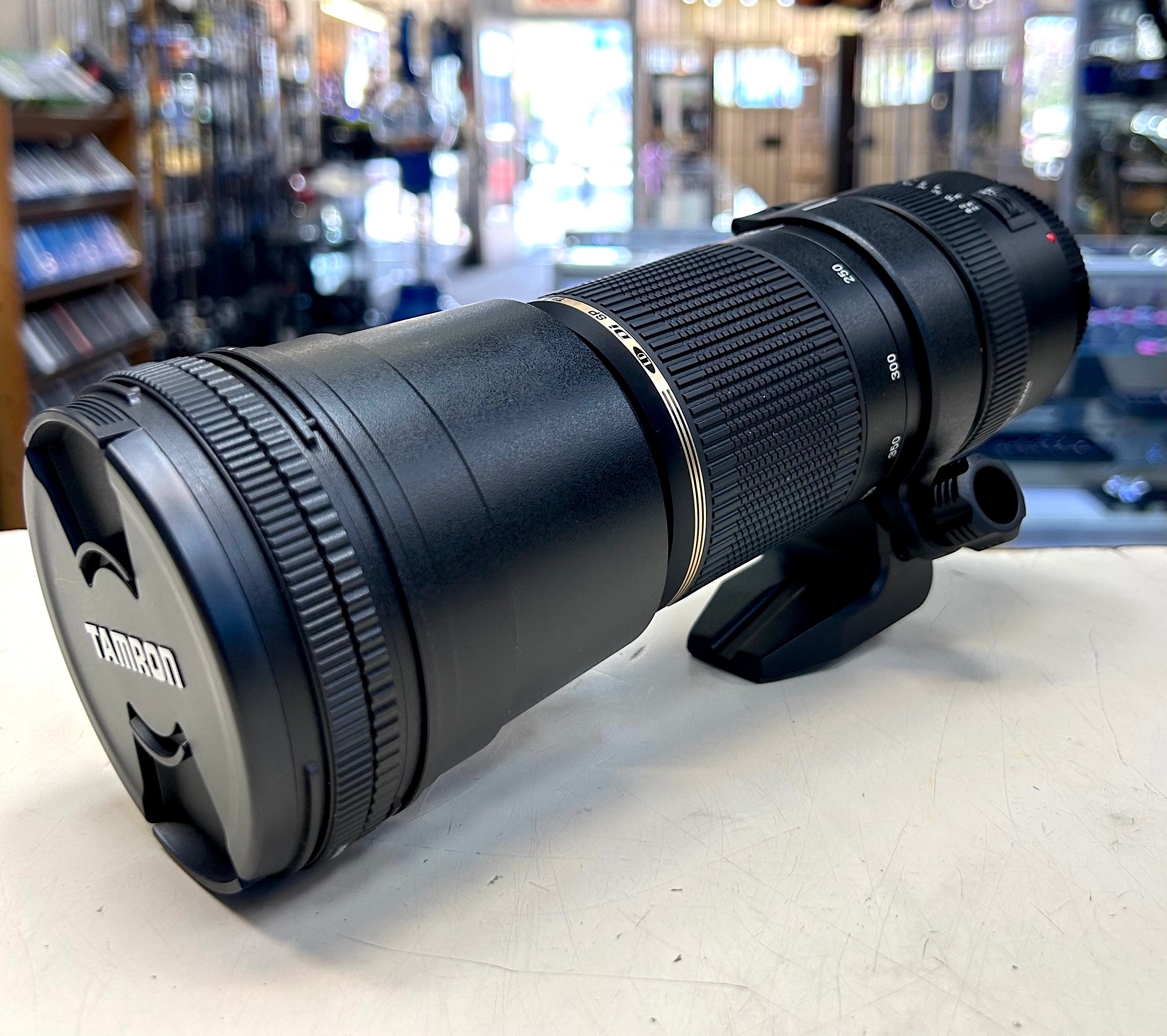 Tamron SP AF 200-500mm f/5-6.3 Di LD IF Telephoto Zoom Lens w/ Tripod Collar & Case