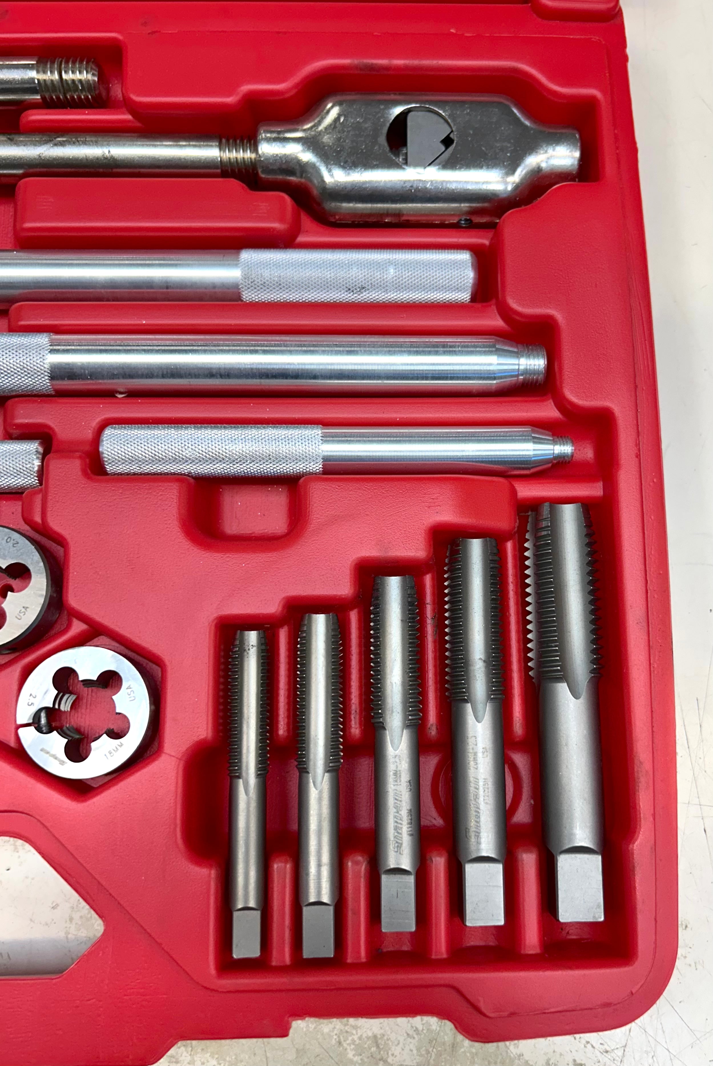 Snap-On Metric Tap & Die Set – Pre-Owned, Complete Set, Great Condition