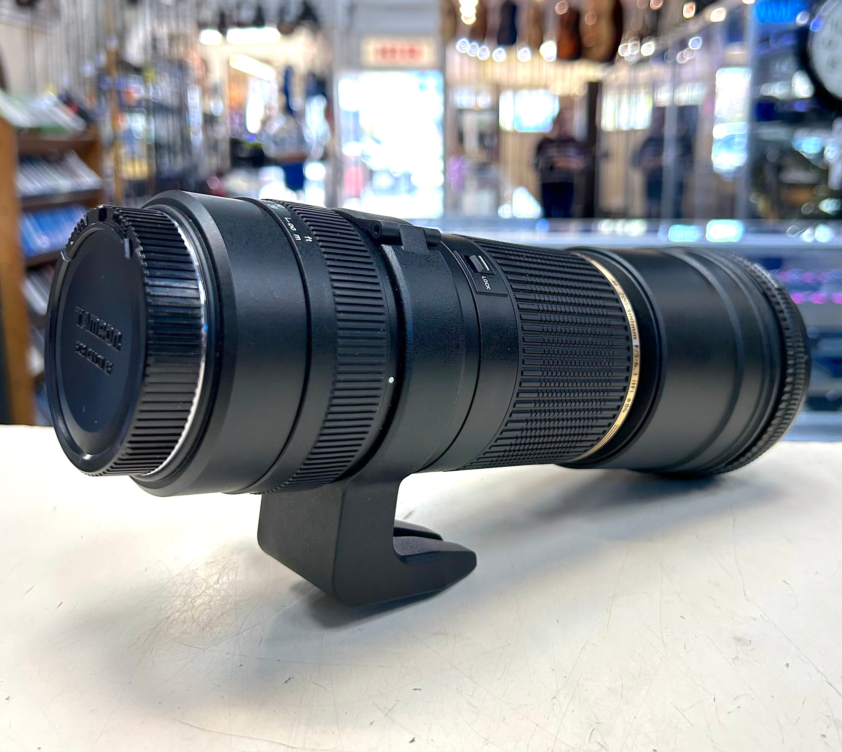 Tamron SP AF 200-500mm f/5-6.3 Di LD IF Telephoto Zoom Lens w/ Tripod Collar & Case